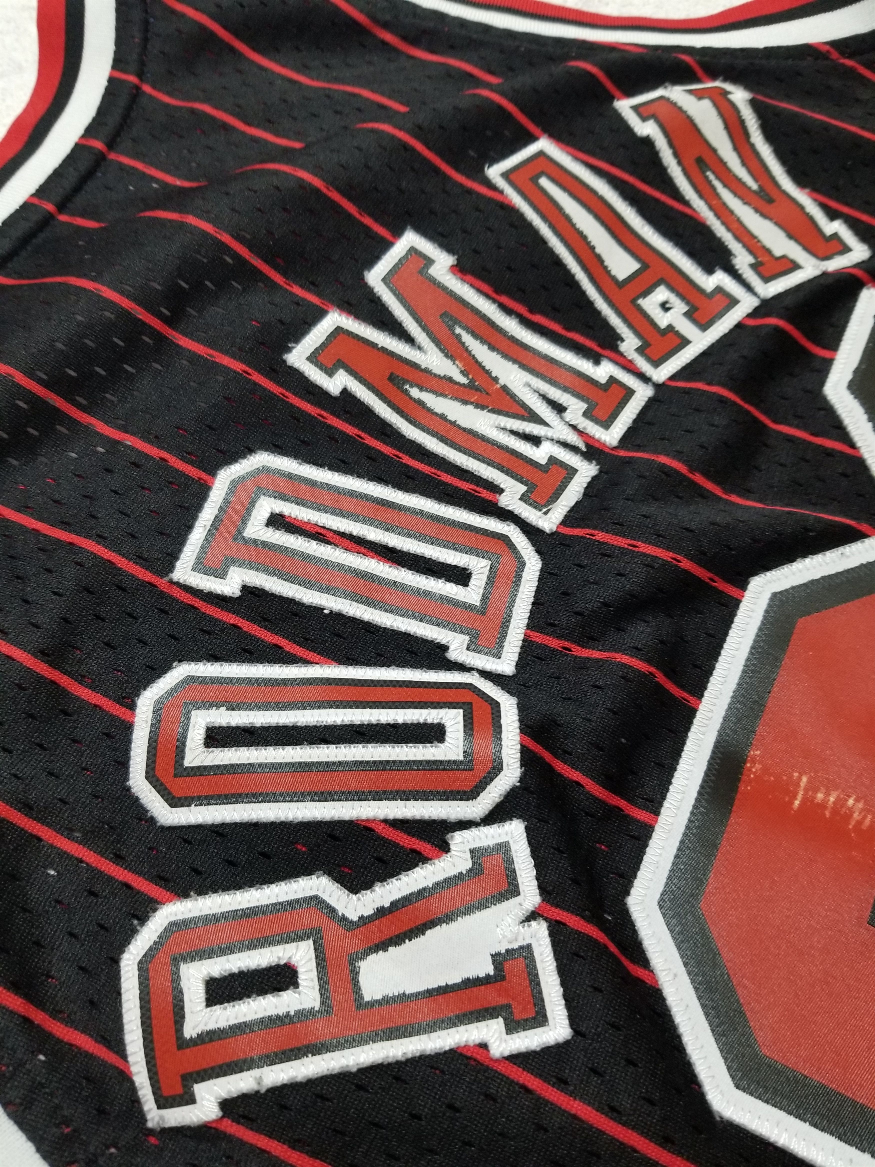 Adidas Dennis Rodman #91 Chicago Bulls NBA Embroidered Jersey Size US M / EU 48-50 / 2 - 3 Thumbnail