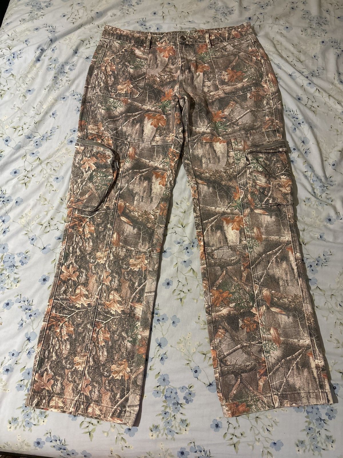 Streetwear GV Gallery Camo Cargos | Grailed