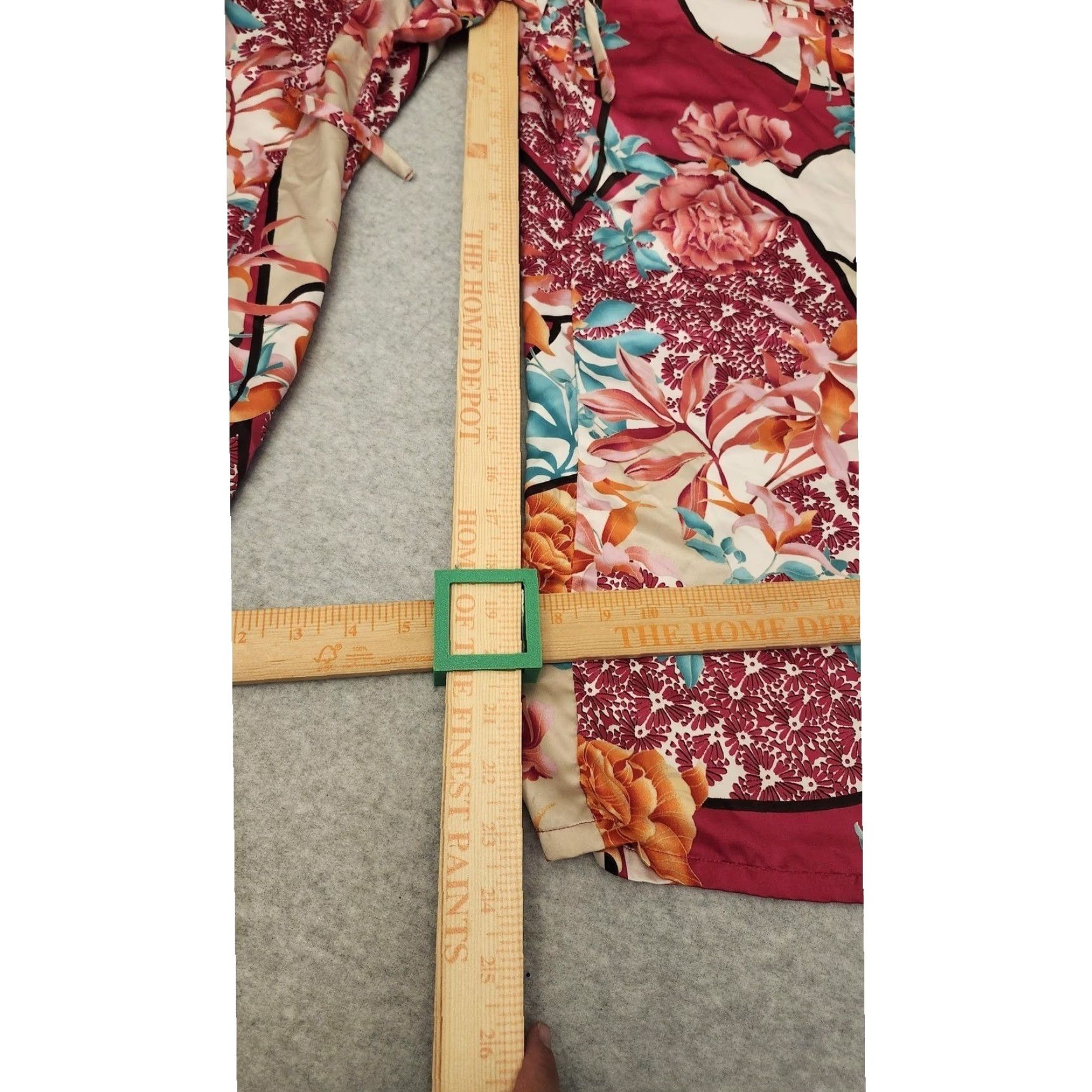 Vintage Natori Pajama Pants Womens Large Burgundy Floral Satin Drawstring Lounge Capri Size 36" / US 14 / IT 50 - 6 Thumbnail