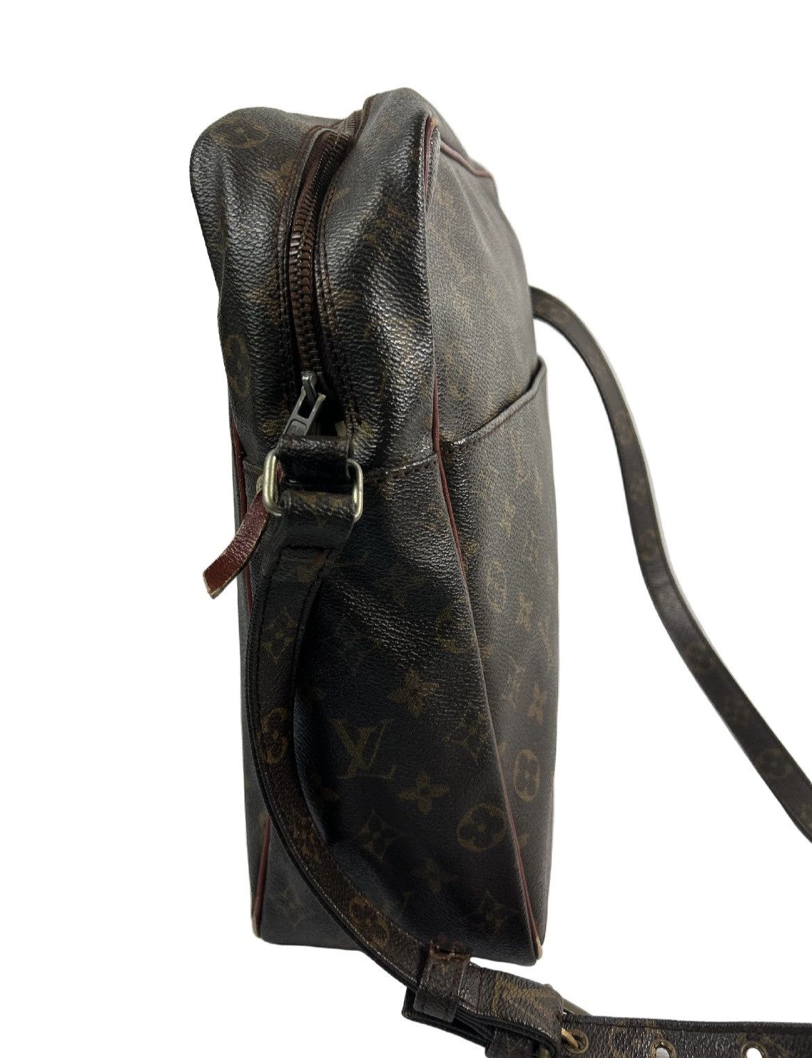 Louis Vuitton Louis Vuitton Monogram Crossbody Bag Size ONE SIZE - 4 Thumbnail