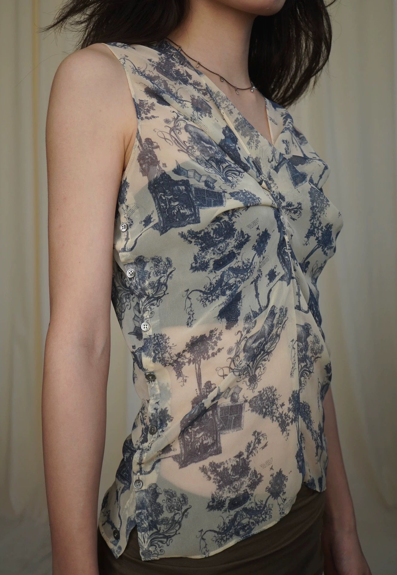 Issey Miyake Issey Miyake 2000s Silk Knot Side-Button Top S (Pink/Blue) Size S / US 4 / IT 40 - 1 Thumbnail