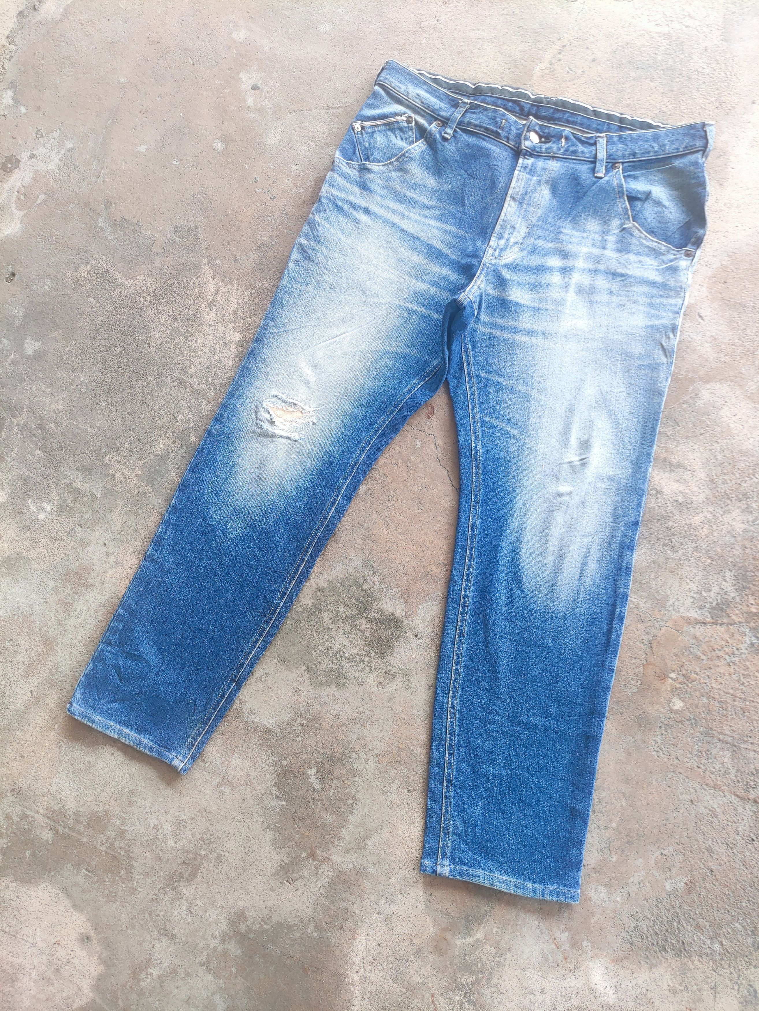 Edwin × Jean × Vintage Vintage Edwin Distressed Denim Faded Pants Jeans W38 Size US 38 / EU 54 - 1 Thumbnail