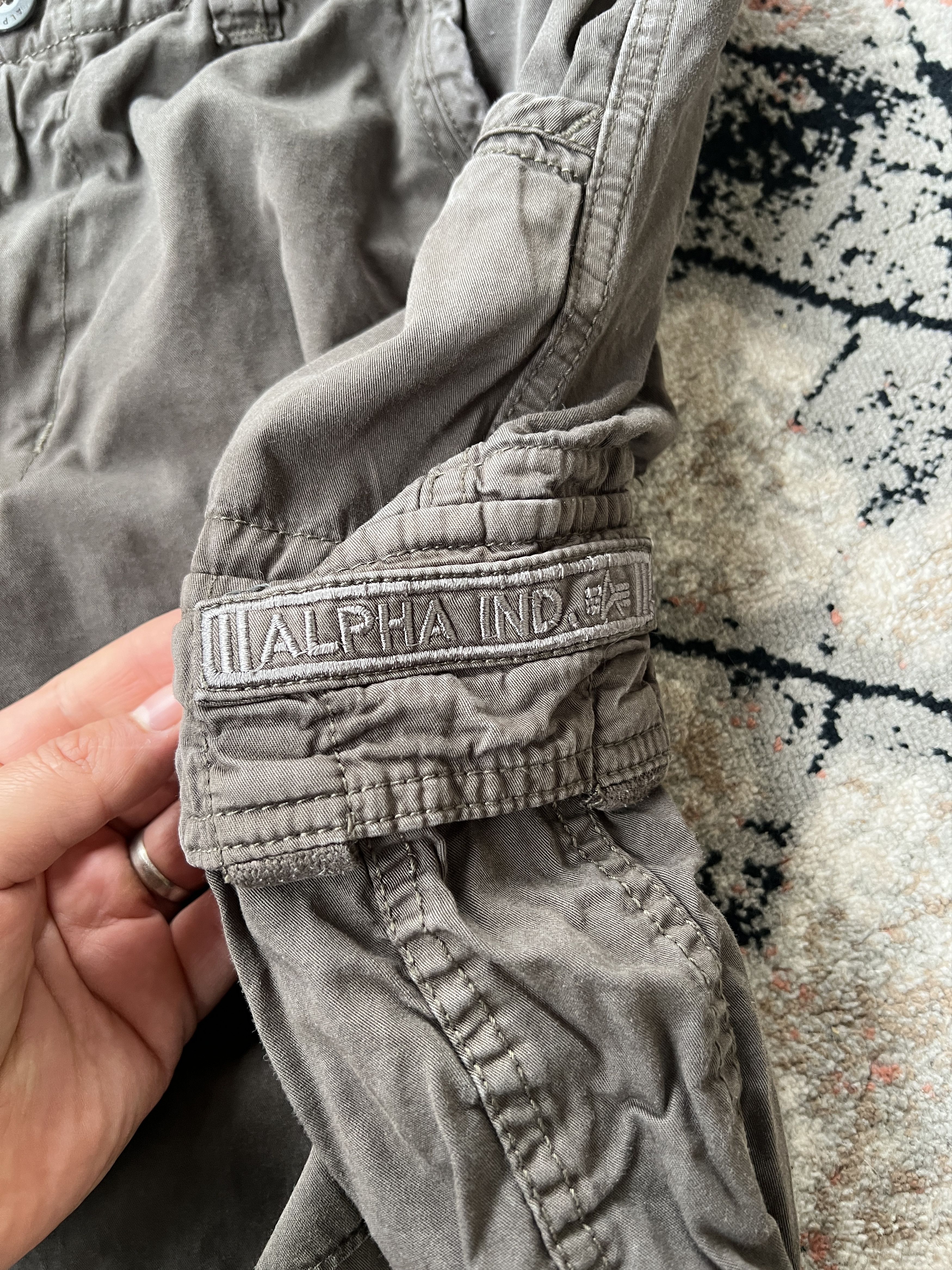 Alpha Industries Alpha Industries Shorts Size US 36 / EU 52 - 2 Thumbnail