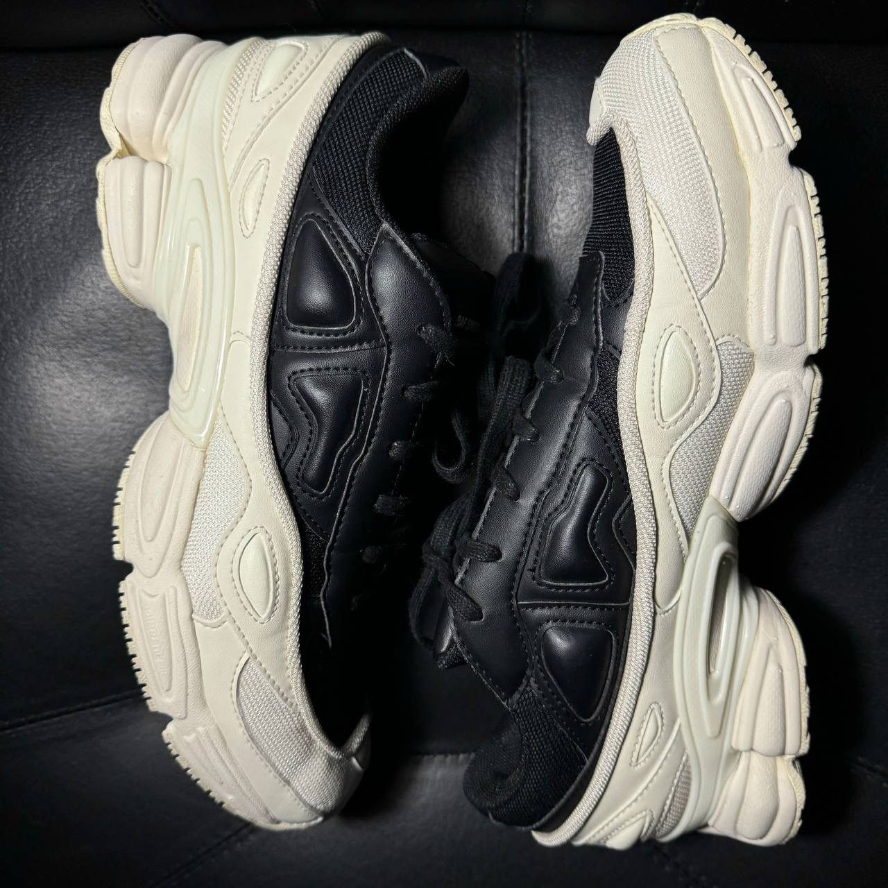Adidas × Raf Simons Adidas Raf Simons Ozweego Cream White Fw18 Size US 9.5 / EU 42-43 - 4 Thumbnail