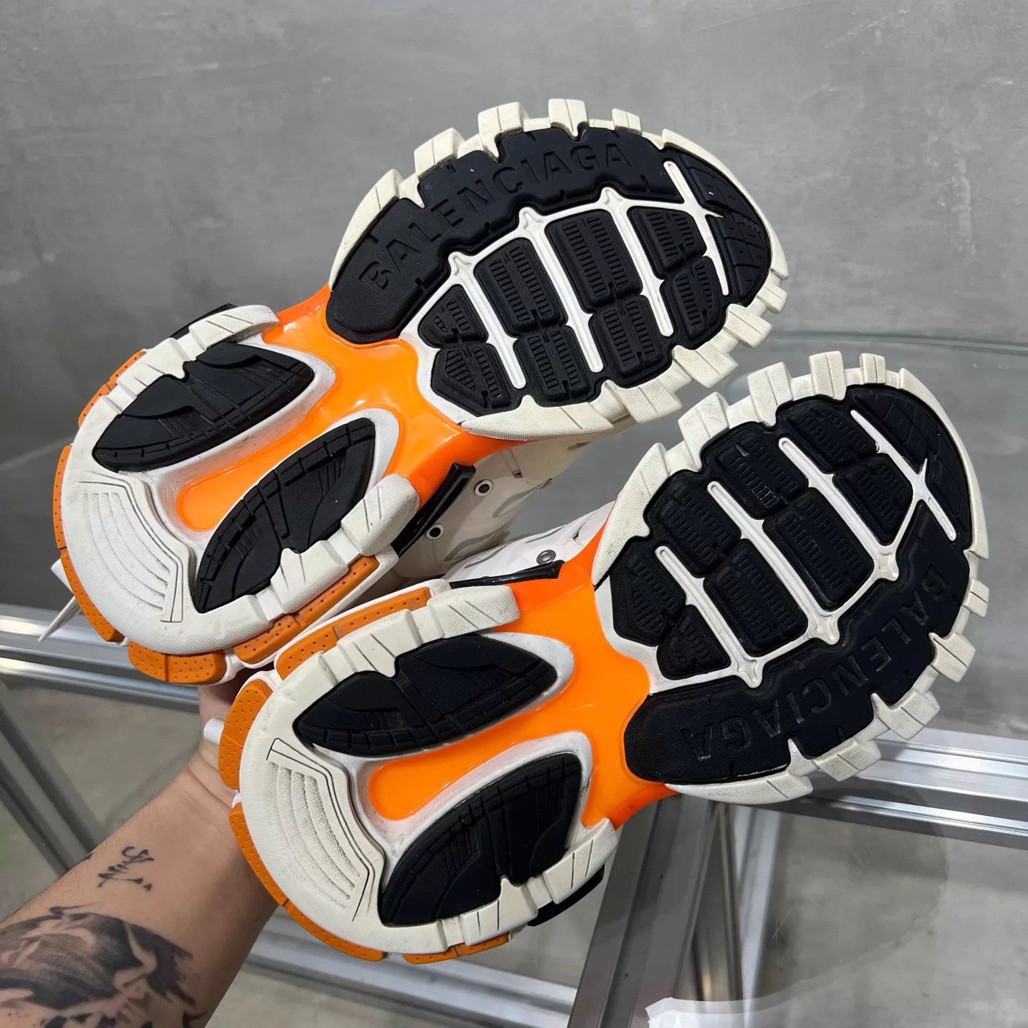 Balenciaga Balenciaga Track White Orange Women's 35 Size US 4.5 / IT 34.5 - 7 Thumbnail