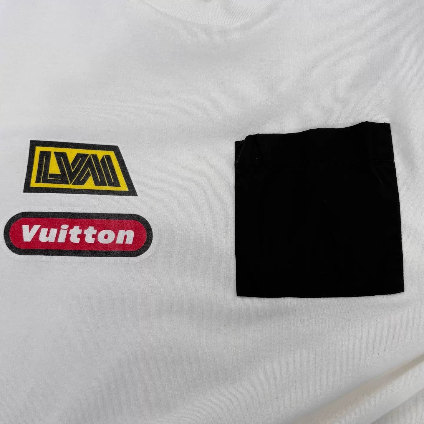 Louis Vuitton LV 23FW Graffiti Letter Pocket SS S New Size US S / EU 44-46 / 1 - 7 Thumbnail