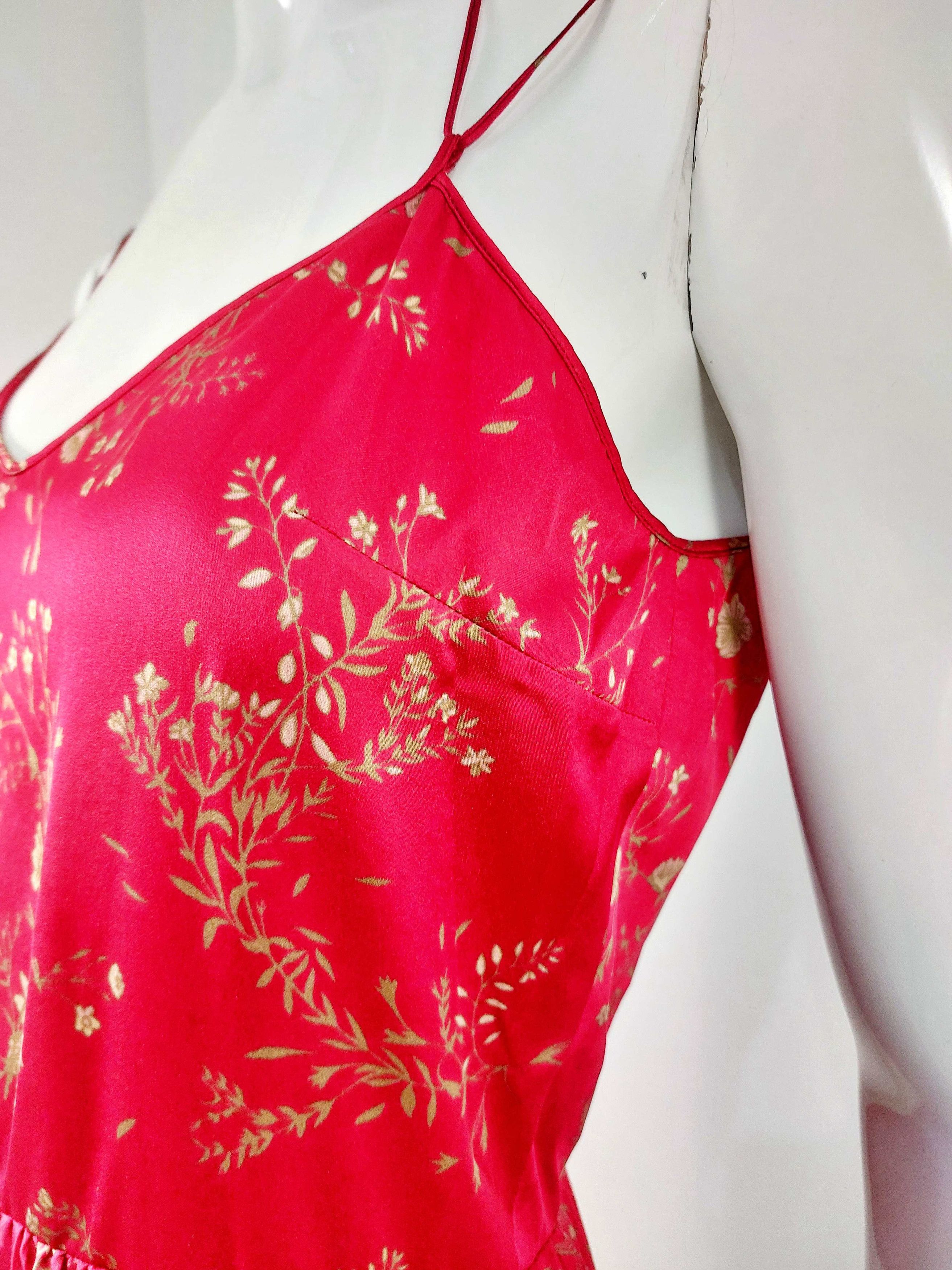 John Galliano John Galliano Paris Red Silk Floral Micro Pleated Gold Dress Size M / US 6-8 / IT 42-44 - 7 Thumbnail