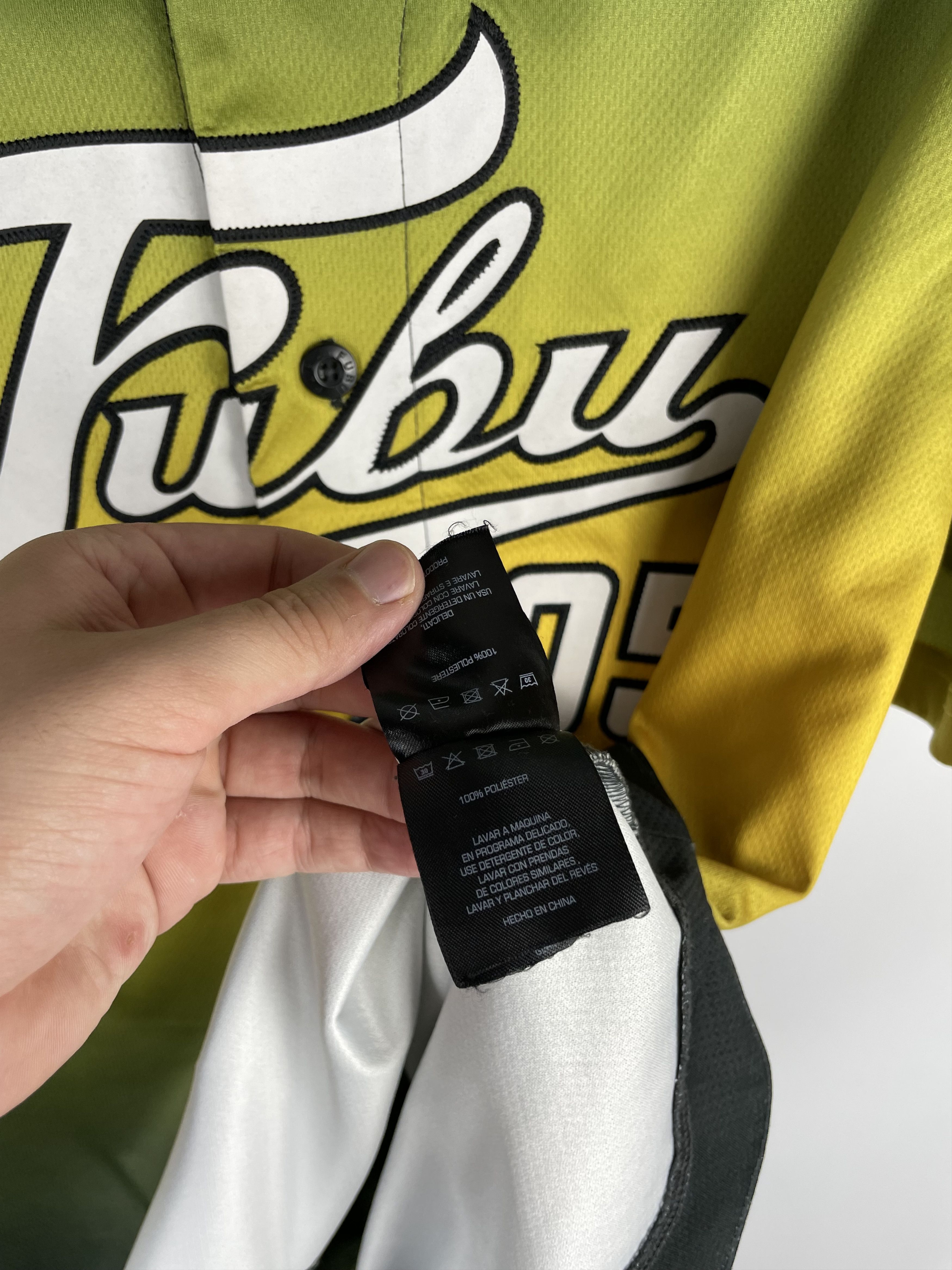Fubu Vintage Fubu 05 Big Logo Y2K Jersey Size US L / EU 52-54 / 3 - 10 Thumbnail