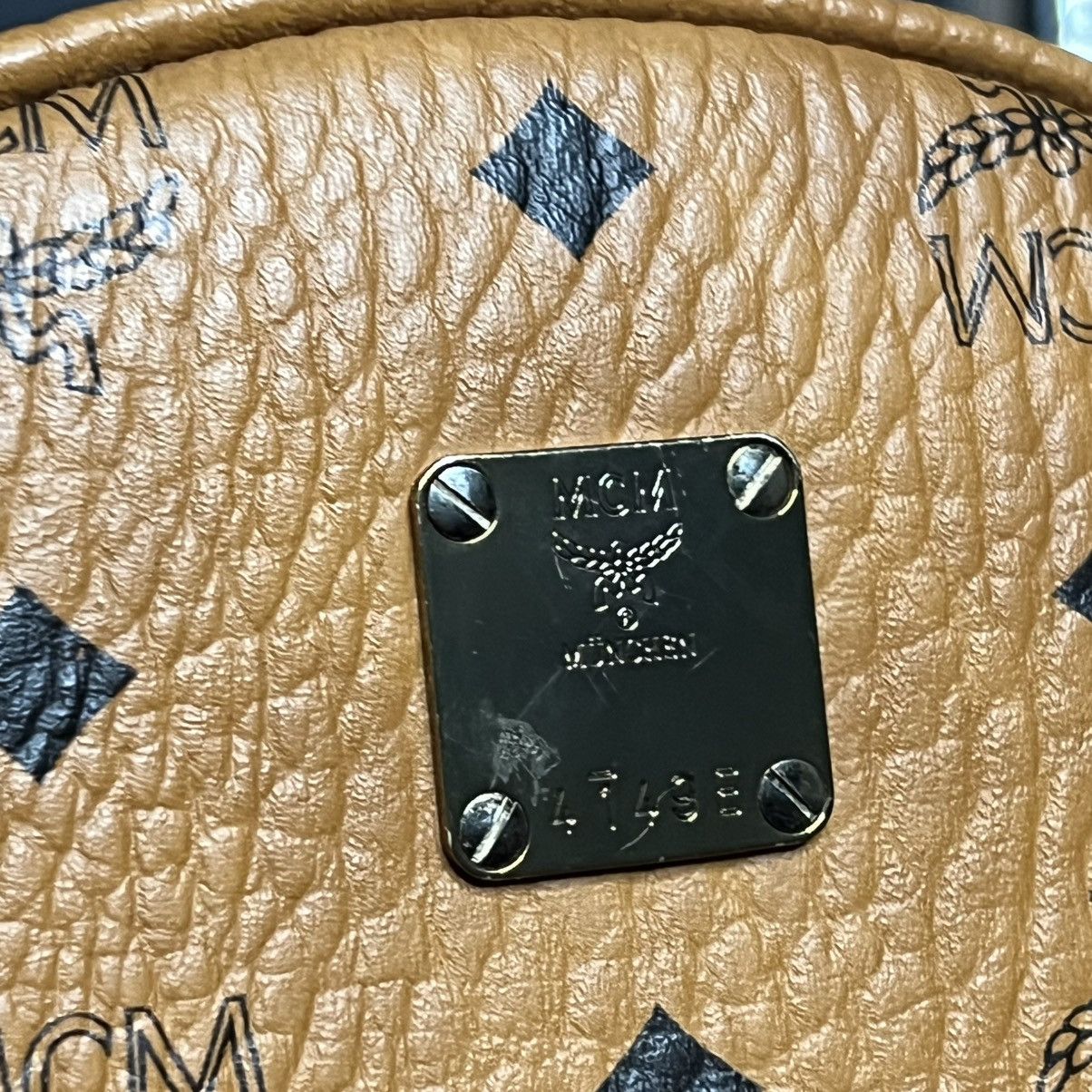 MCM MCM Stark Side Studs Backpack Cognac Visetos Size ONE SIZE - 2 Thumbnail