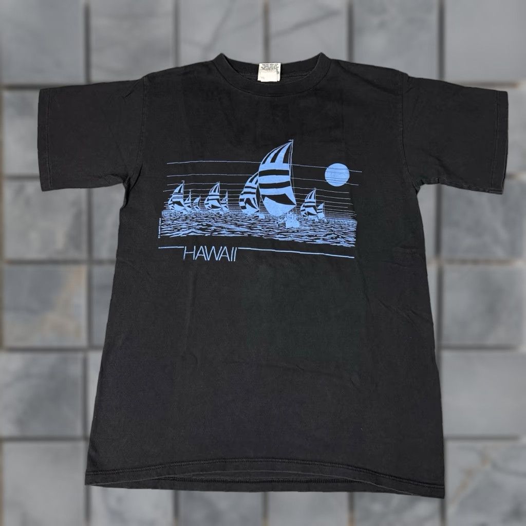 Vintage VINTAGE Hawaii T Shirt Adult Large Black Beach Scene Single Stitch Tourist Sail Mens Size US L / EU 52-54 / 3 - 1 Thumbnail