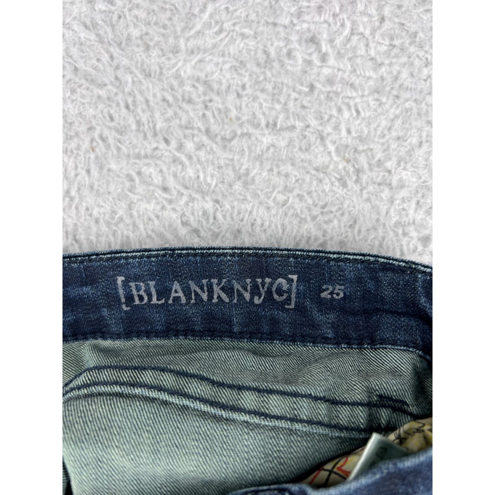 Vintage BLANKNYC Jeans Women 5-Pocket Denim Blue Dark Wash Distressed Tapered Cotton Blend Rise Low 25 Womens Jeans Size 42" / US 20 - 5 Thumbnail