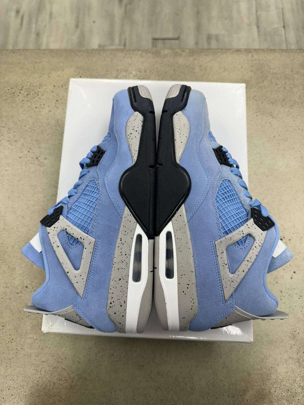 Jordan Brand × Nike AJ 4 University blue NEW! (DISCOLORED) Size US 10.5 / EU 43-44 - 4 Thumbnail