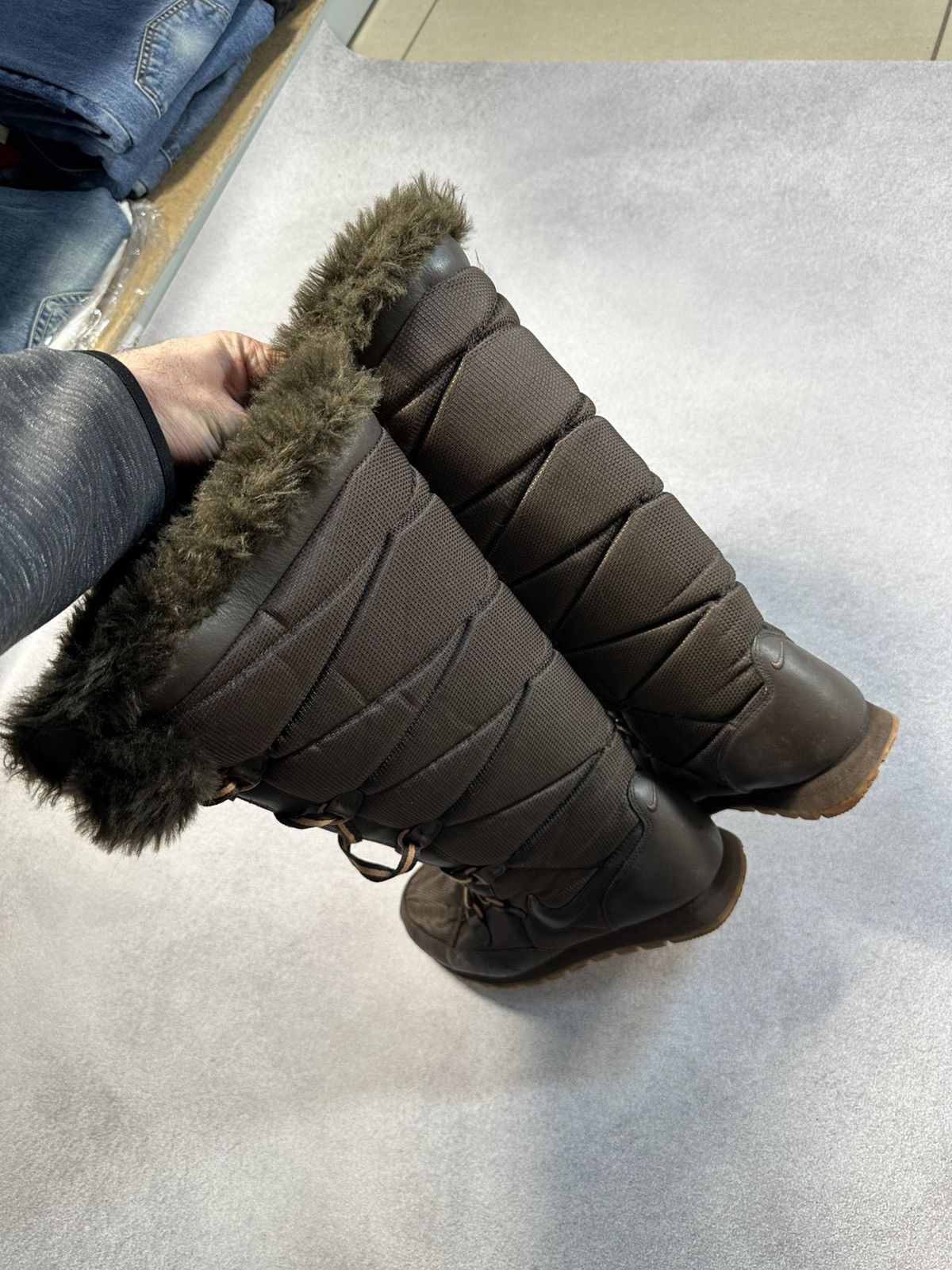 Nike Vintage Nike High Fur Woman Snow Boots US 7.5 Size US 7.5 / IT 37.5 - 7 Thumbnail