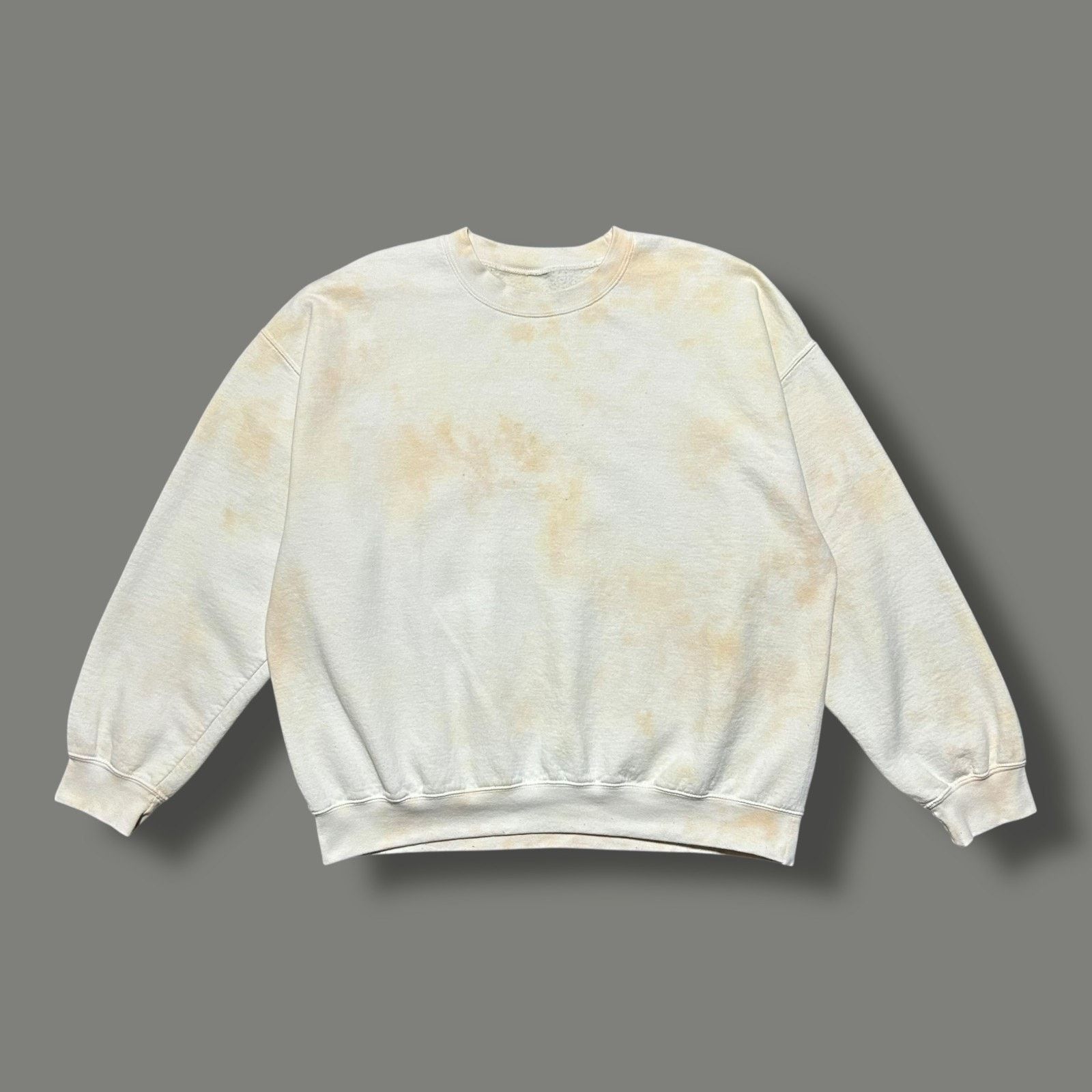 Vintage Vintage Thrashed Crewneck Sweatshirt Plain White 90s y2k Size US L / EU 52-54 / 3 - 1 Thumbnail