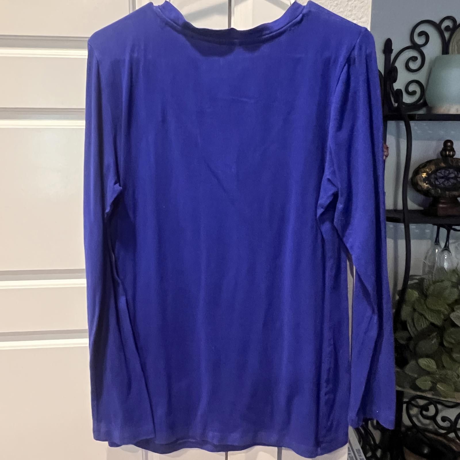 Unknown London Women's Long Sleeve V-Neck Top in Blue Size XL / US 12-14 / IT 48-50 - 2 Thumbnail