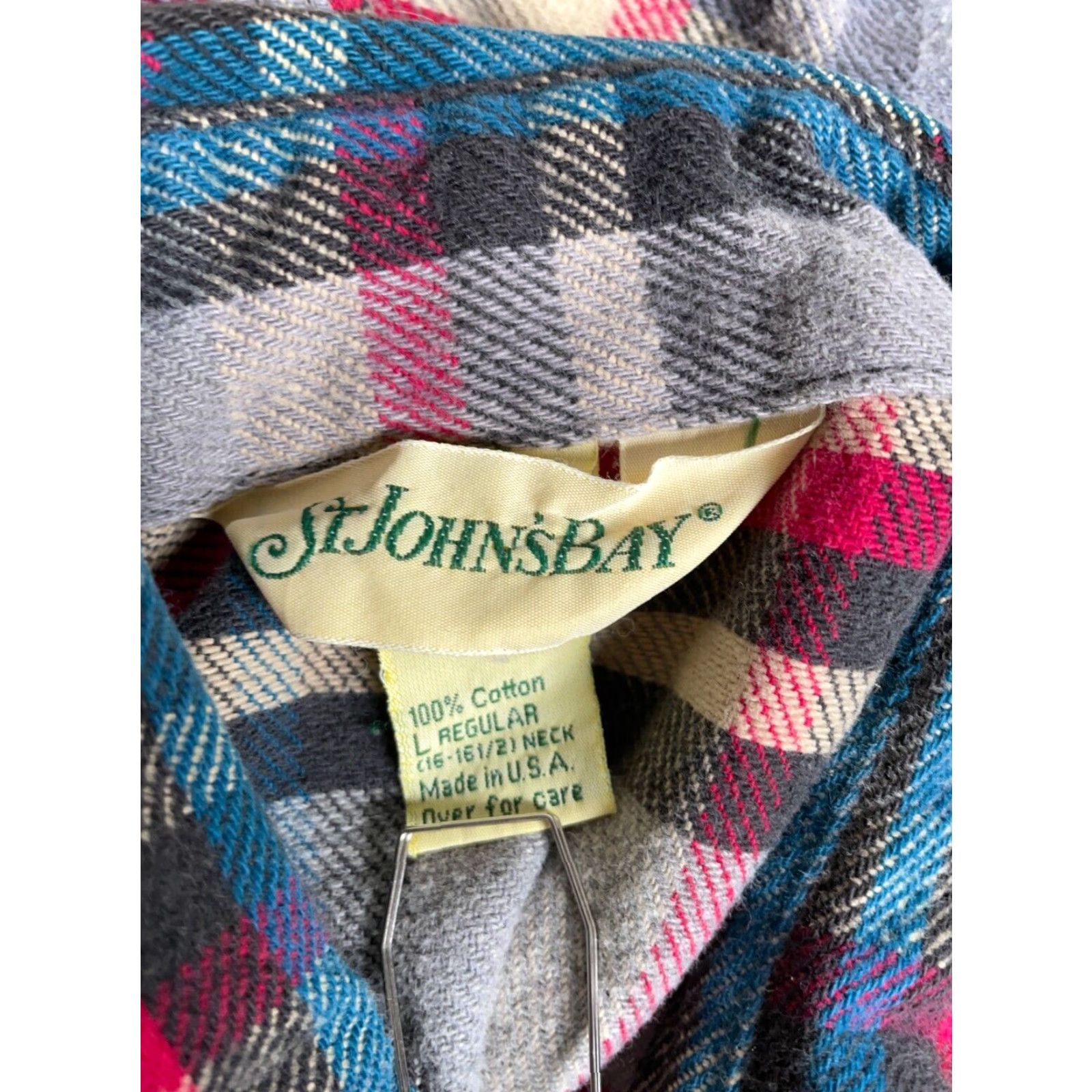 Vintage VINTAGE St. John's Bay 90s Flannel Shirt Adult Large Gray Red Plaid Grunge Workwear Mens Size US L / EU 52-54 / 3 - 4 Thumbnail
