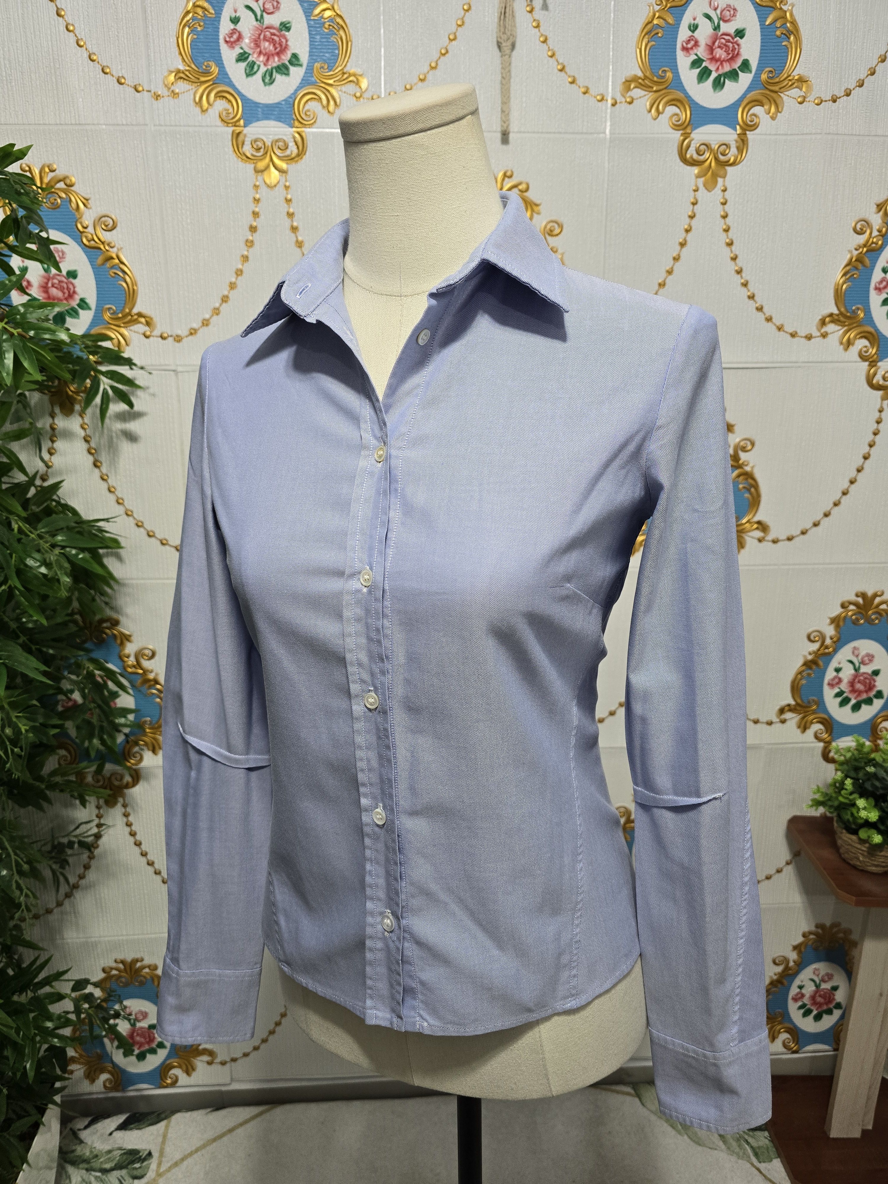 Max Mara × Vintage MAX MARA vintage shirt women size small EXCELLENT CONDITION Size S / US 4 / IT 40 - 7 Thumbnail