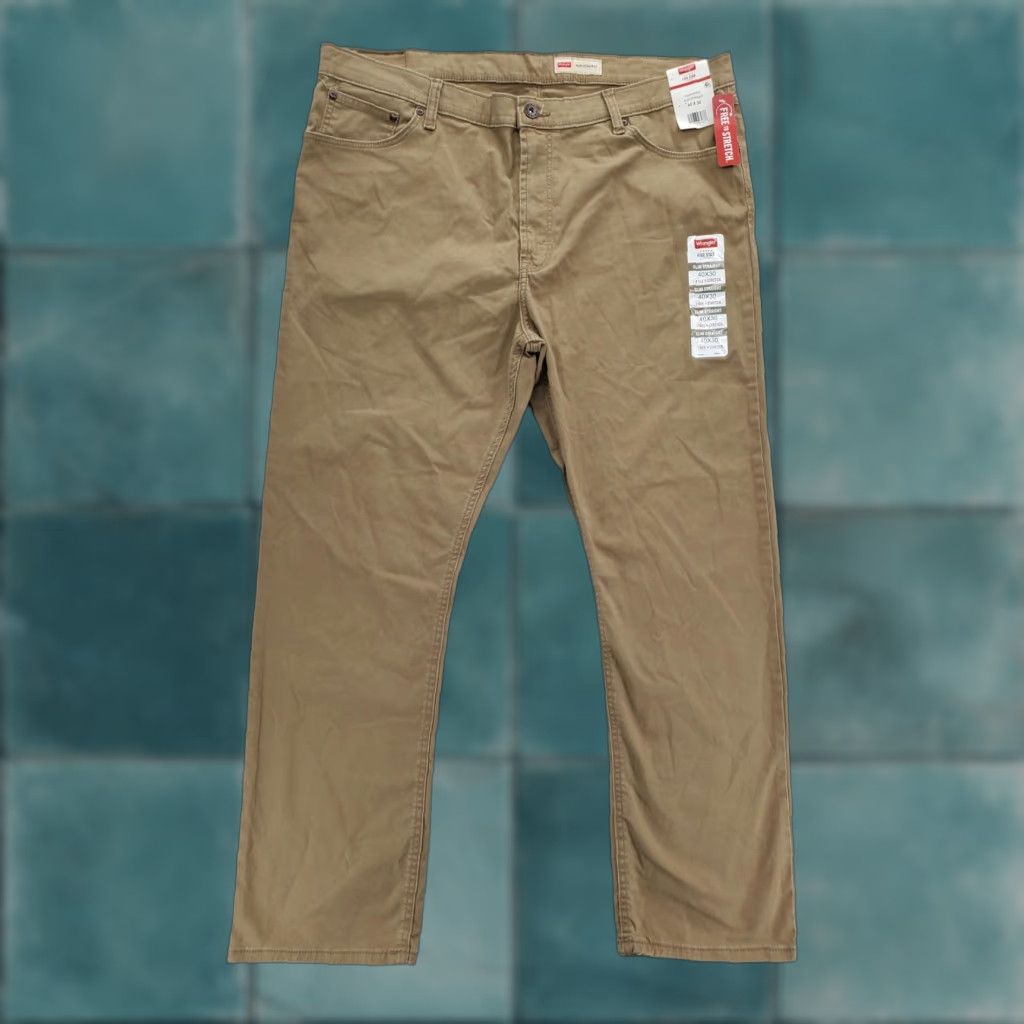 Wrangler Wrangler Pants Mens 40x30 Khaki Slim Straight Five Star Flex Stretch Twill NWT Size US 40 / EU 56 - 1 Thumbnail