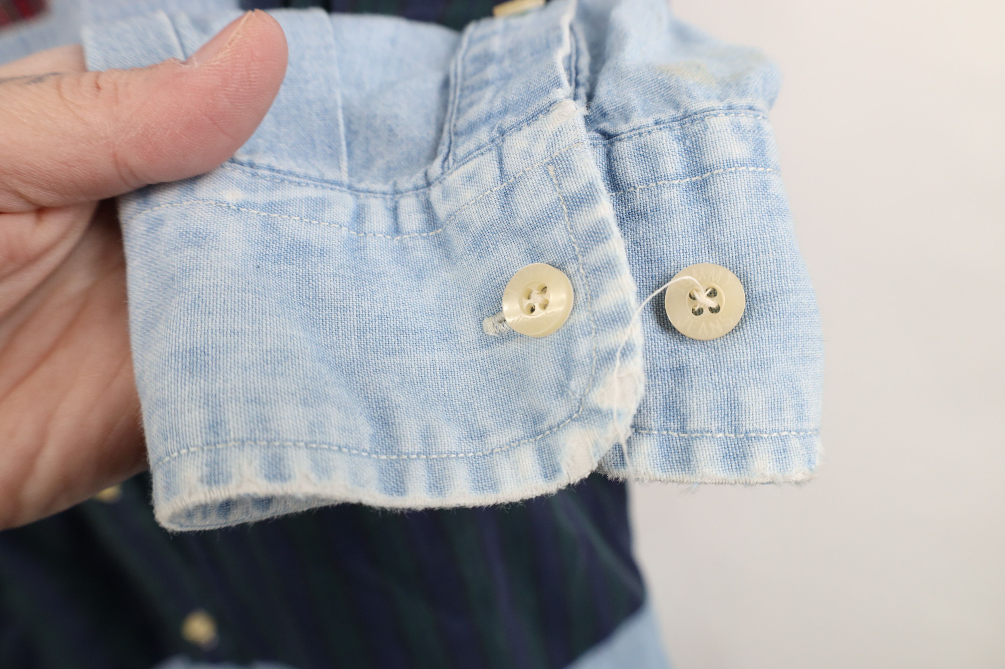Tommy Hilfiger Vintage 90s Tommy Hilfiger Spell Out Baggy Button Down Shirt Size US M / EU 48-50 / 2 - 9 Thumbnail