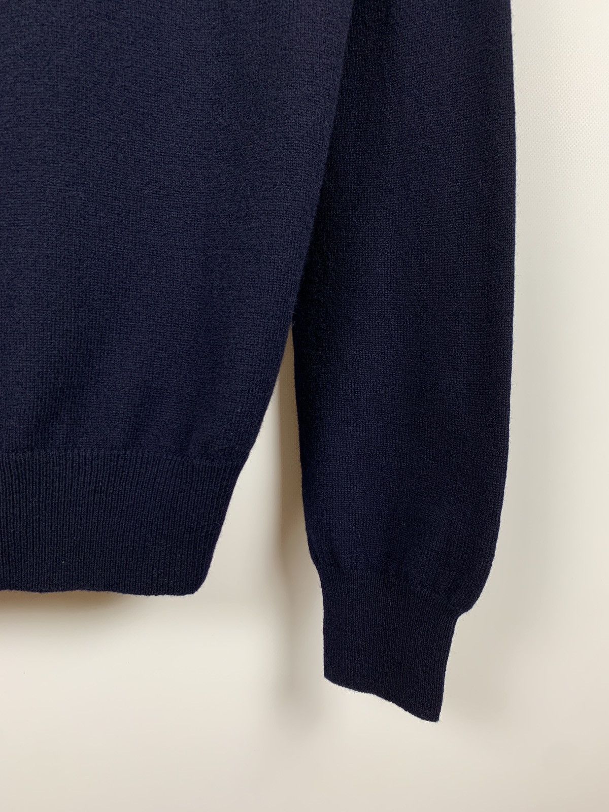 Comme des Garcons Comme des Garçons Play V-Neck Wool Sweater Size US M / EU 48-50 / 2 - 17 Thumbnail