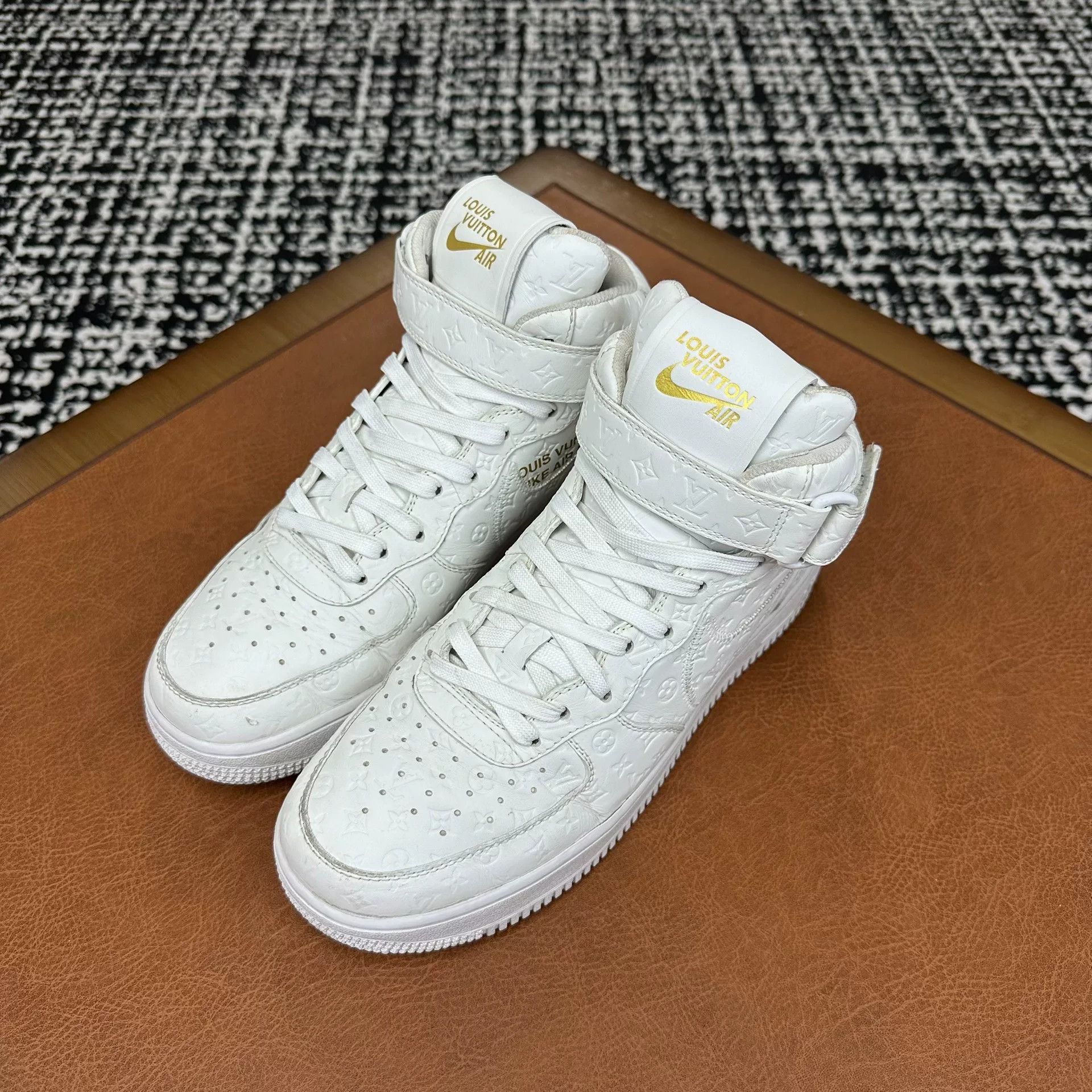 Louis Vuitton Louis Vuitton AF1 White Lowtop Sneakers 8 Men Size US 8 / EU 41 - 1 Thumbnail