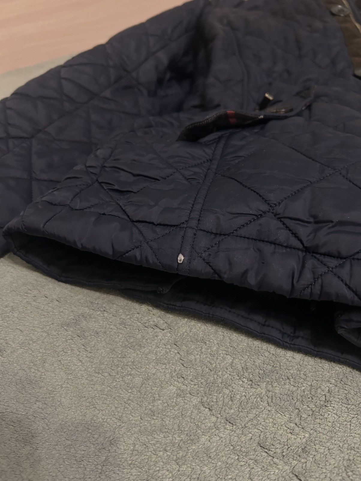 Barbour Barbour Classic Tartan Quilted Jacket Men’s M Navy Corduroy Size US M / EU 48-50 / 2 - 11 Thumbnail
