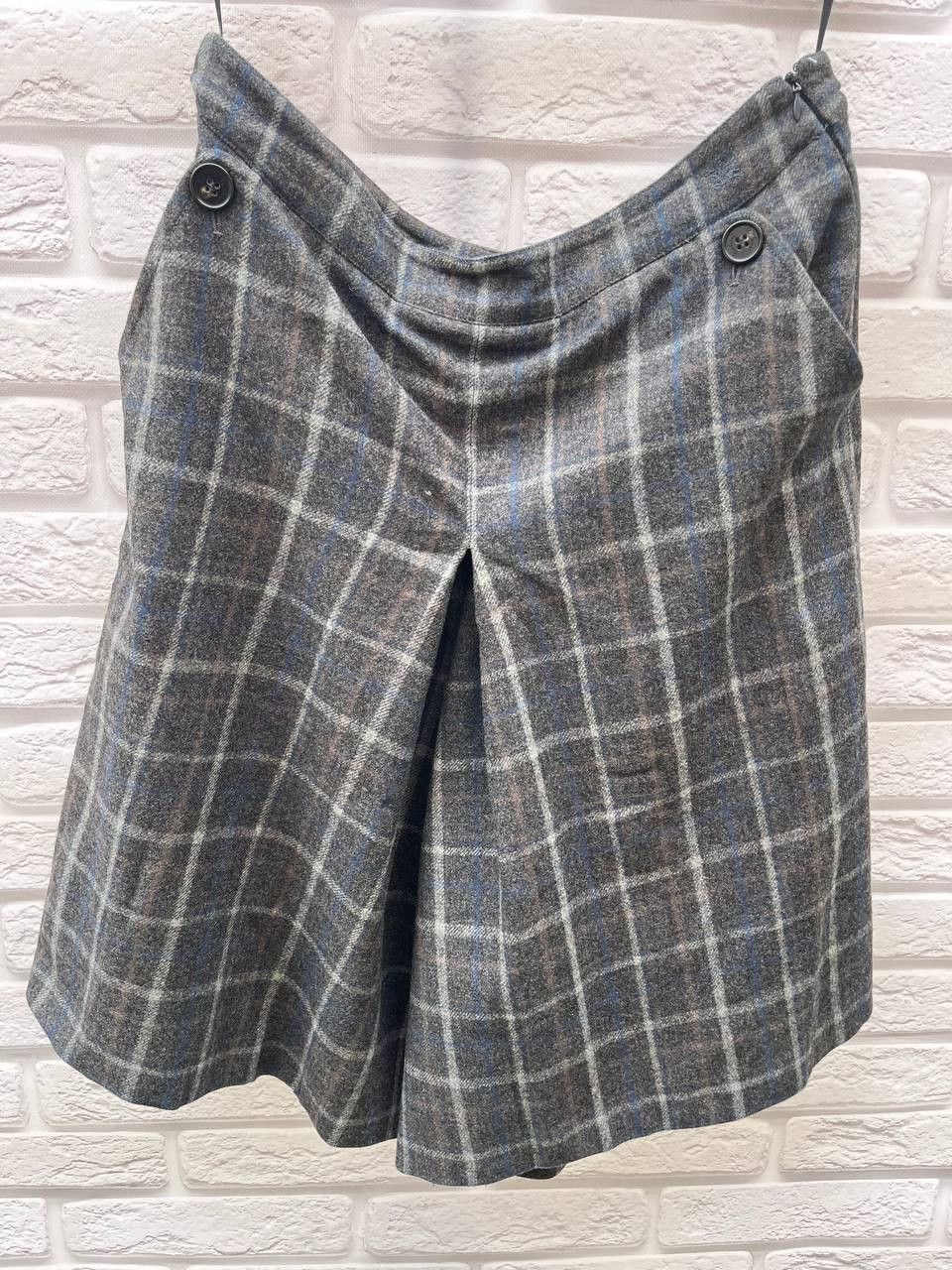 Burberry Vintage Burberry shorts and skirts (rare item) Size 30" / US 8 / IT 44 - 1 Thumbnail