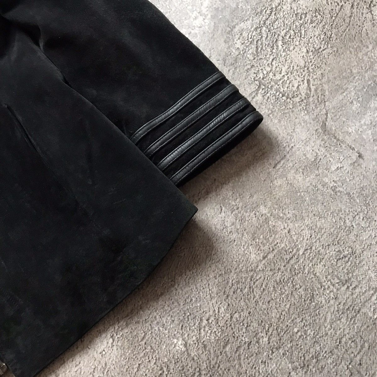 Vintage Vintage 90s Black Suede Jacket Streetwear Grunge Relaxed M Size M / US 6-8 / IT 42-44 - 5 Thumbnail
