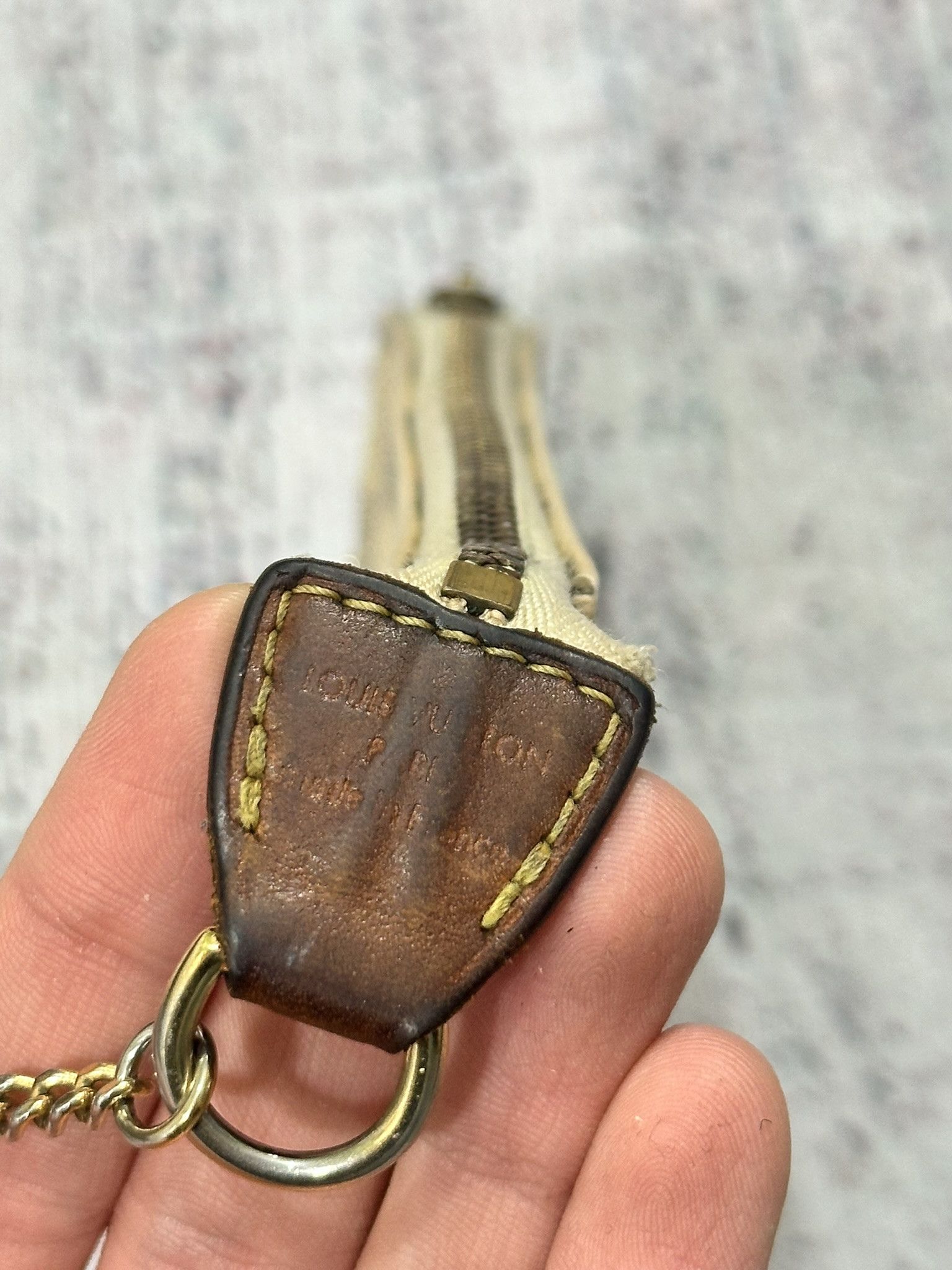 Louis Vuitton Louis Vuitton Chain Mini Bag Pochette Damier Azur Vintage Size ONE SIZE - 8 Thumbnail