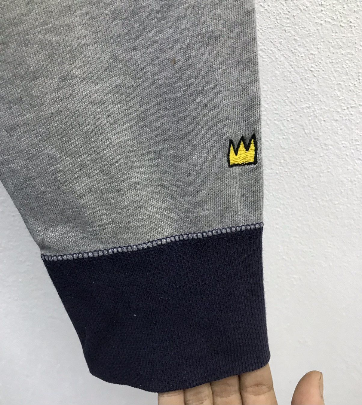 Jean-Michel Basquiat × Uniqlo × Vintage Vintage Uniqlo Sprzny Jean Michel Basquiat Sweatshirt Size US XL / EU 56 / 4 - 6 Thumbnail