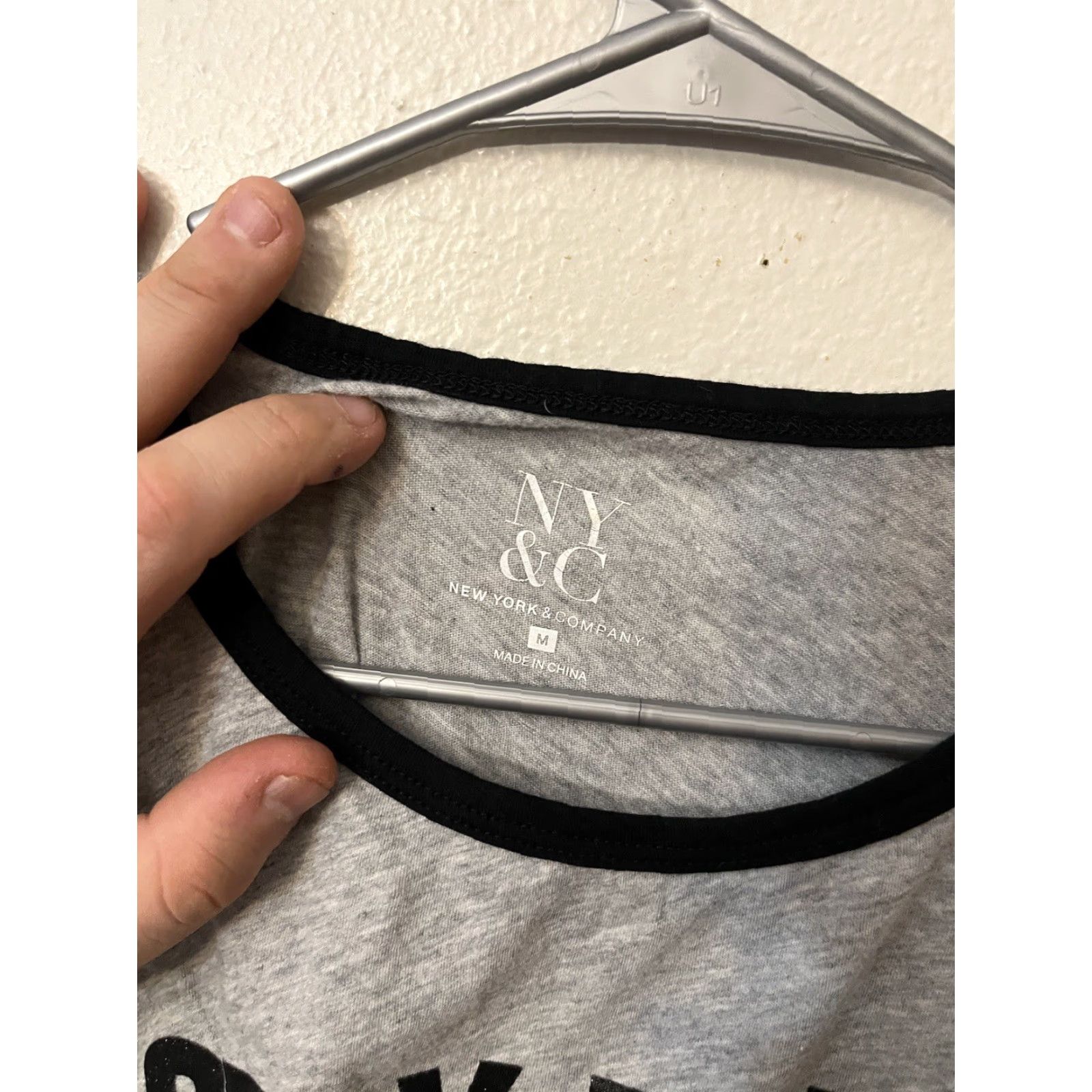 Vintage VINTAGE New York & Company T-Shirt Gray Women Medium Graphic Shirt Adult M Womens Size M / US 6-8 / IT 42-44 - 3 Thumbnail
