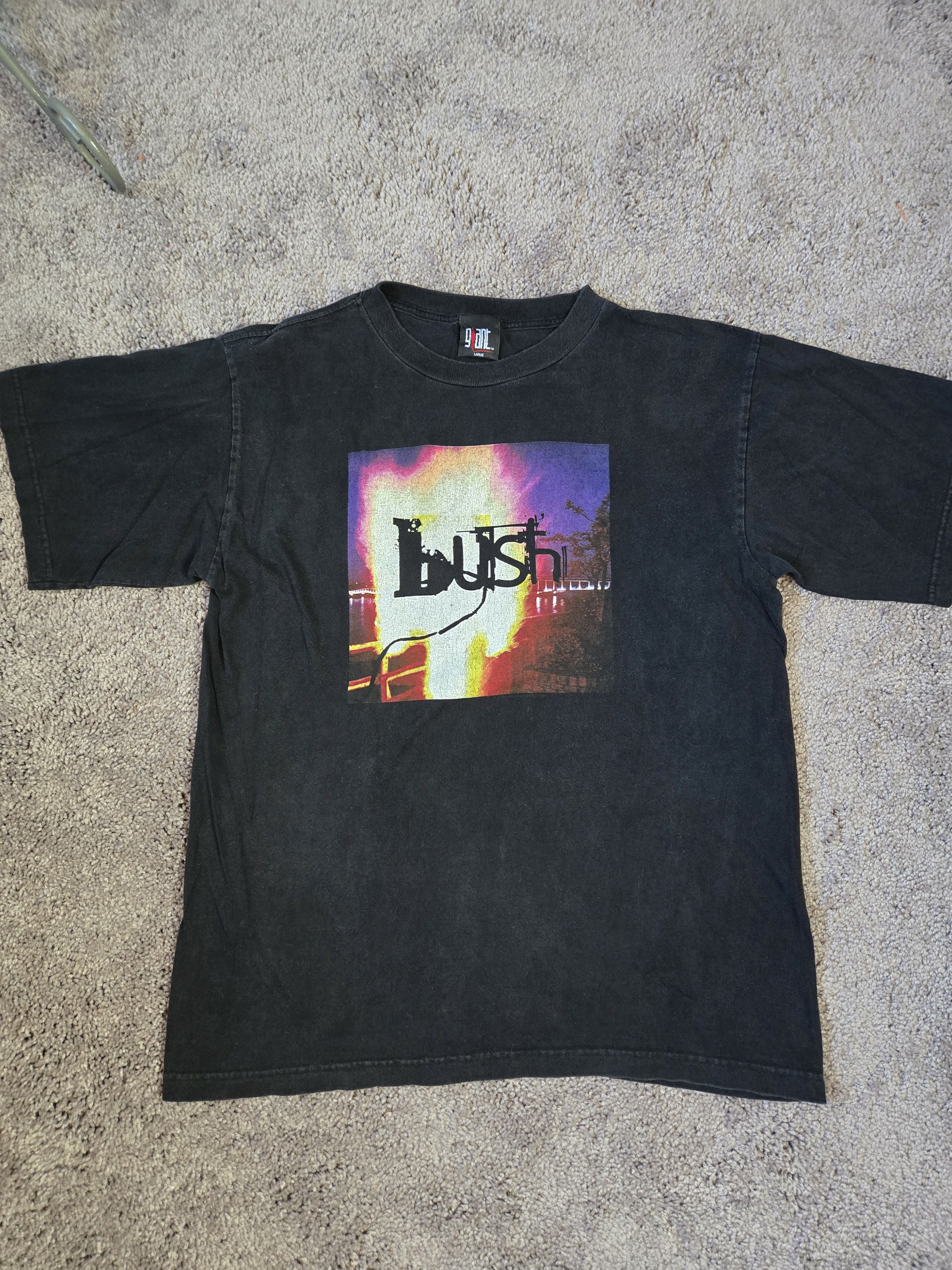 Giant Vintage Bush tour tee Size US L / EU 52-54 / 3 - 1 Thumbnail