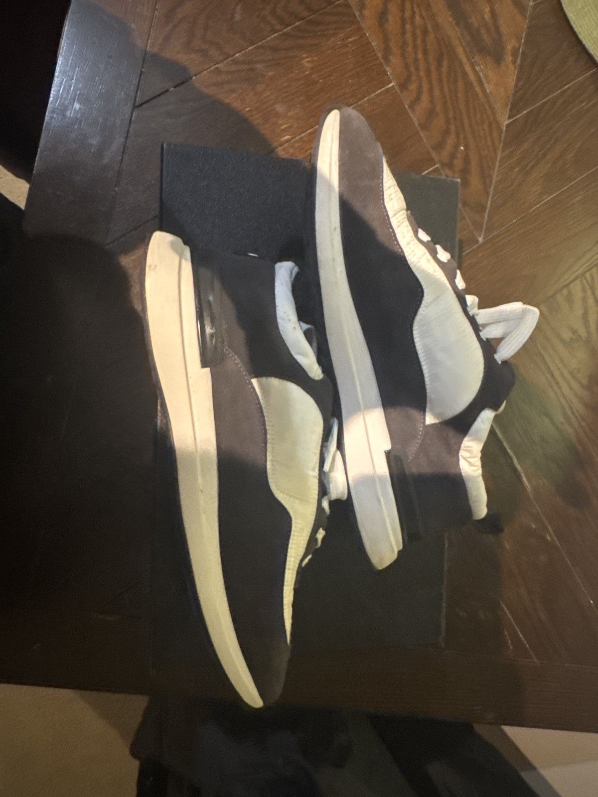 Chanel Chanel Runners Size US 10.5 / EU 43-44 - 2 Thumbnail