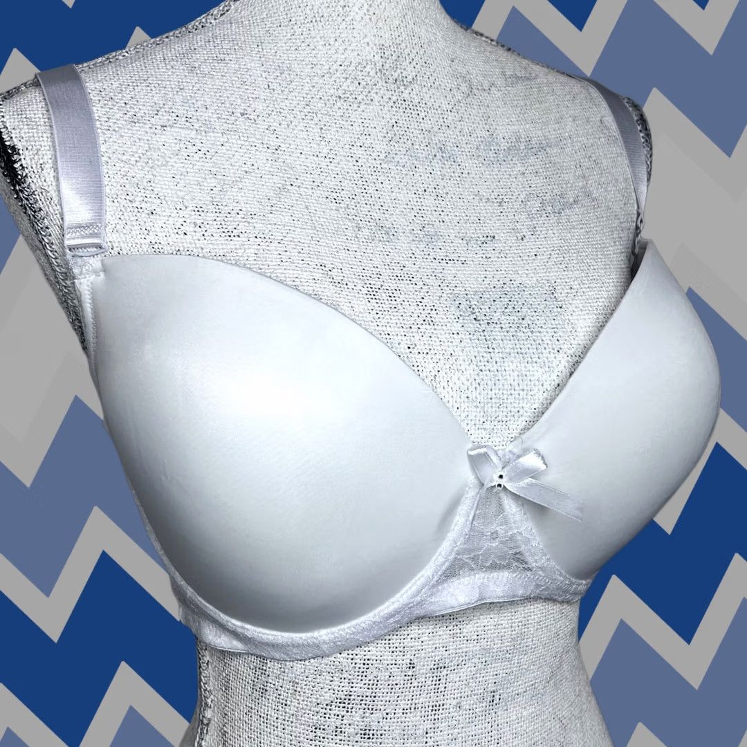 Vintage Angelina Bra Lightly Padded Underwire Convertible Straps Womens 38DDD White Lace 68589 Size ONE SIZE - 1 Thumbnail