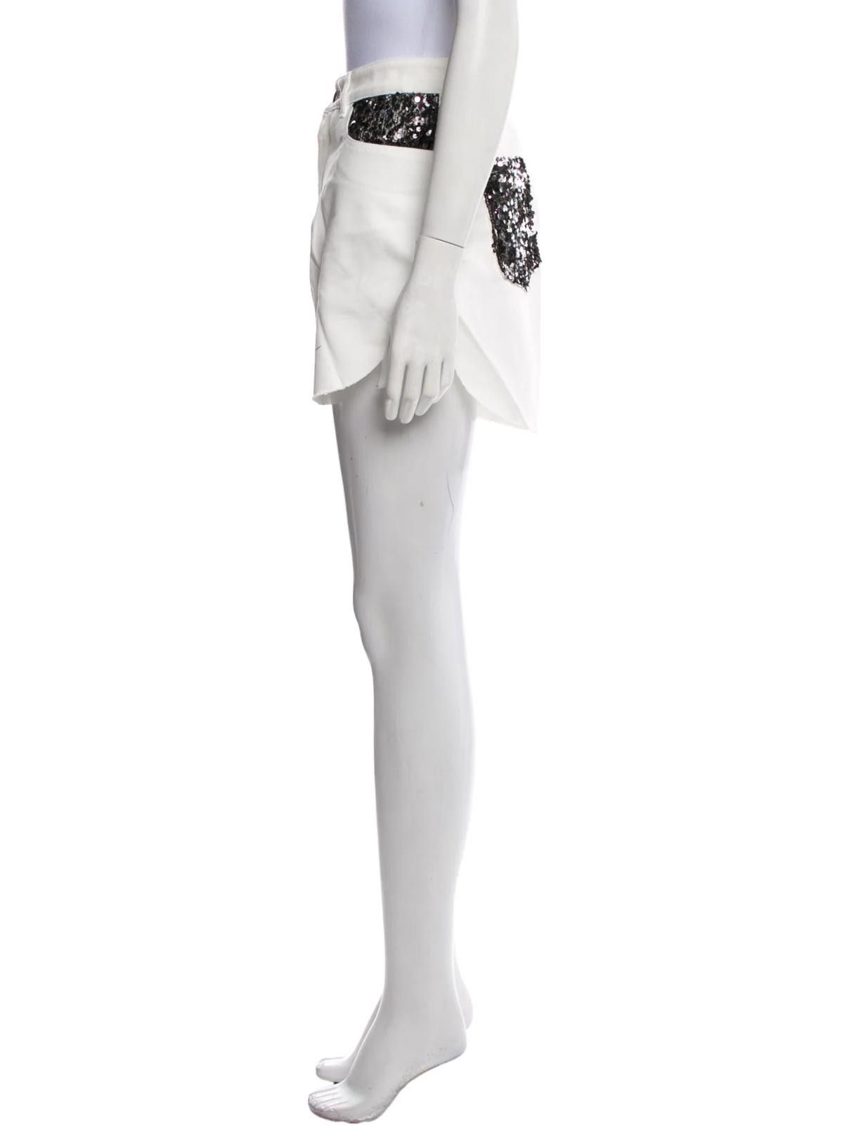 Other Marcell Von Berlin White Mini Shorts Size: M | US 6 Size 32" / US 10 / IT 46 - 2 Thumbnail