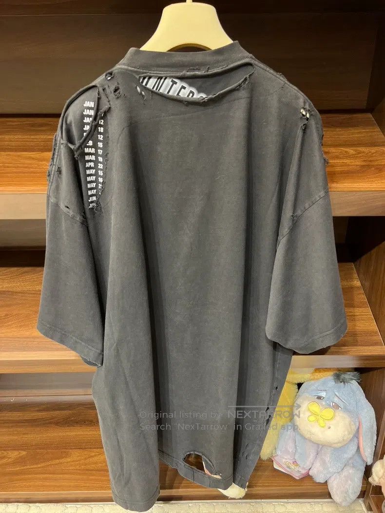 Balenciaga Balenciaga Ripped Distressed Short Sleeve Size US L / EU 52-54 / 3 - 7 Thumbnail