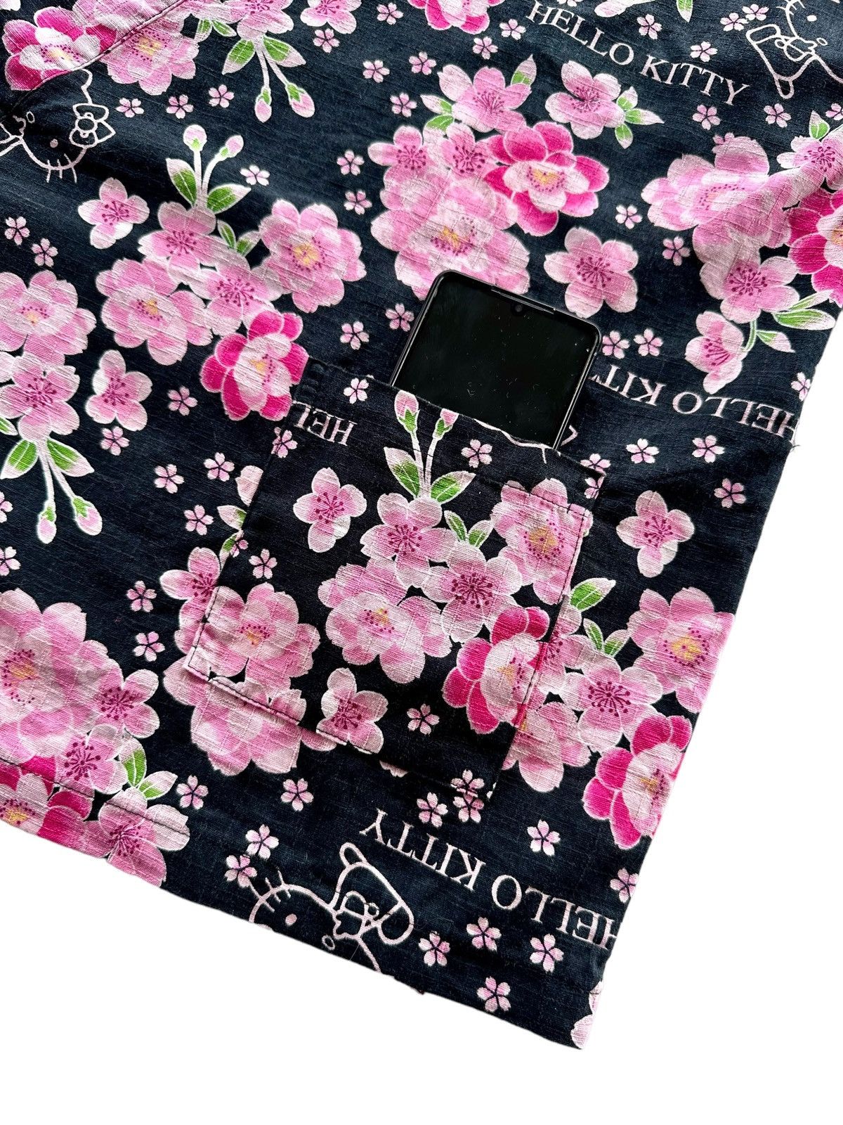 Anime × Japanese Brand × Komono Hello Kitty Kimono Size US L / EU 52-54 / 3 - 9 Thumbnail