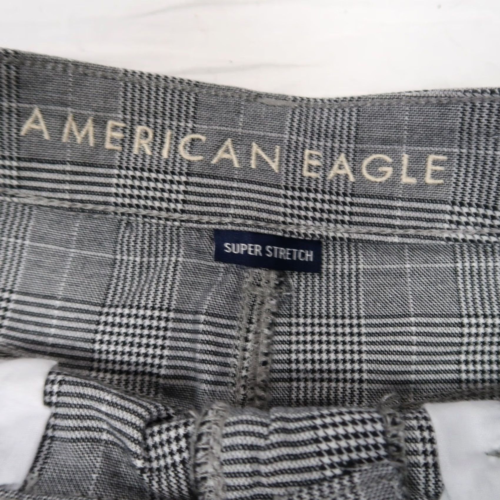American Eagle Outfitters VINTAGE American Eagle Grey Plaid Mini Skirt 2 Women Short Skirt Plaid Casual Spring Fall Summer Winter Mens Womens Girls Size 26" / US 2 / IT 38 - 4 Thumbnail