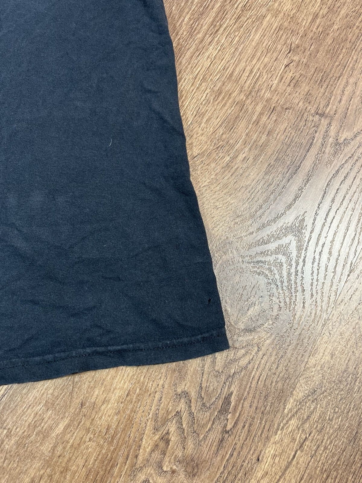 Band Tees Vintage Pink Floyd Distressed 😩 T Shirt Size US L / EU 52-54 / 3 - 6 Thumbnail