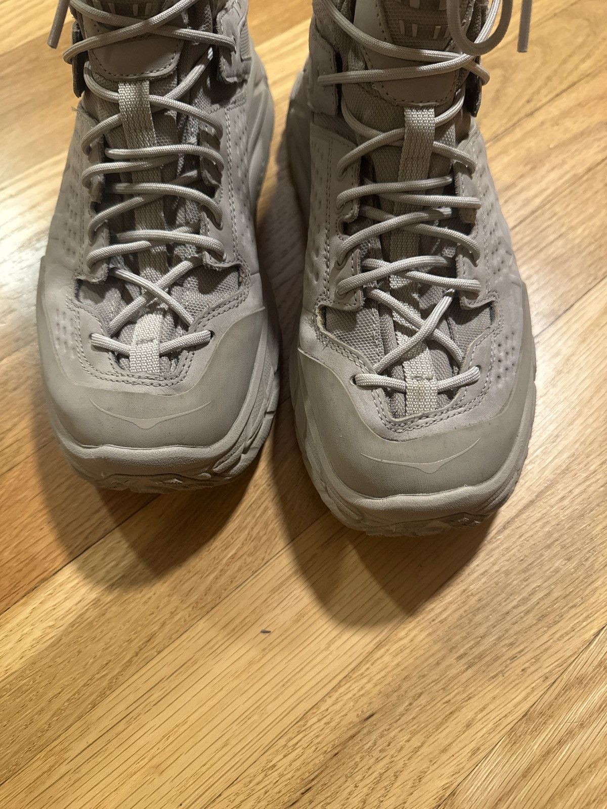 Hoka Hoka One One Tor Ultra Hi Size US 9.5 / EU 42-43 - 3 Thumbnail