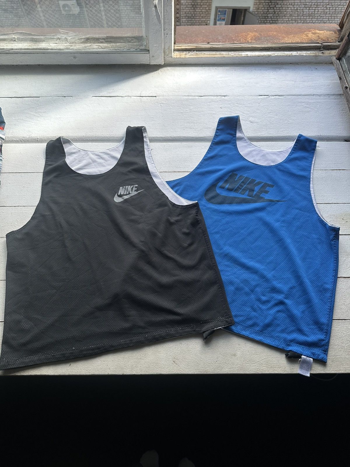 Nike BUNDLE X2🚨 Nike 90s tank top double sides big logo Size US XL / EU 56 / 4 - 1 Thumbnail
