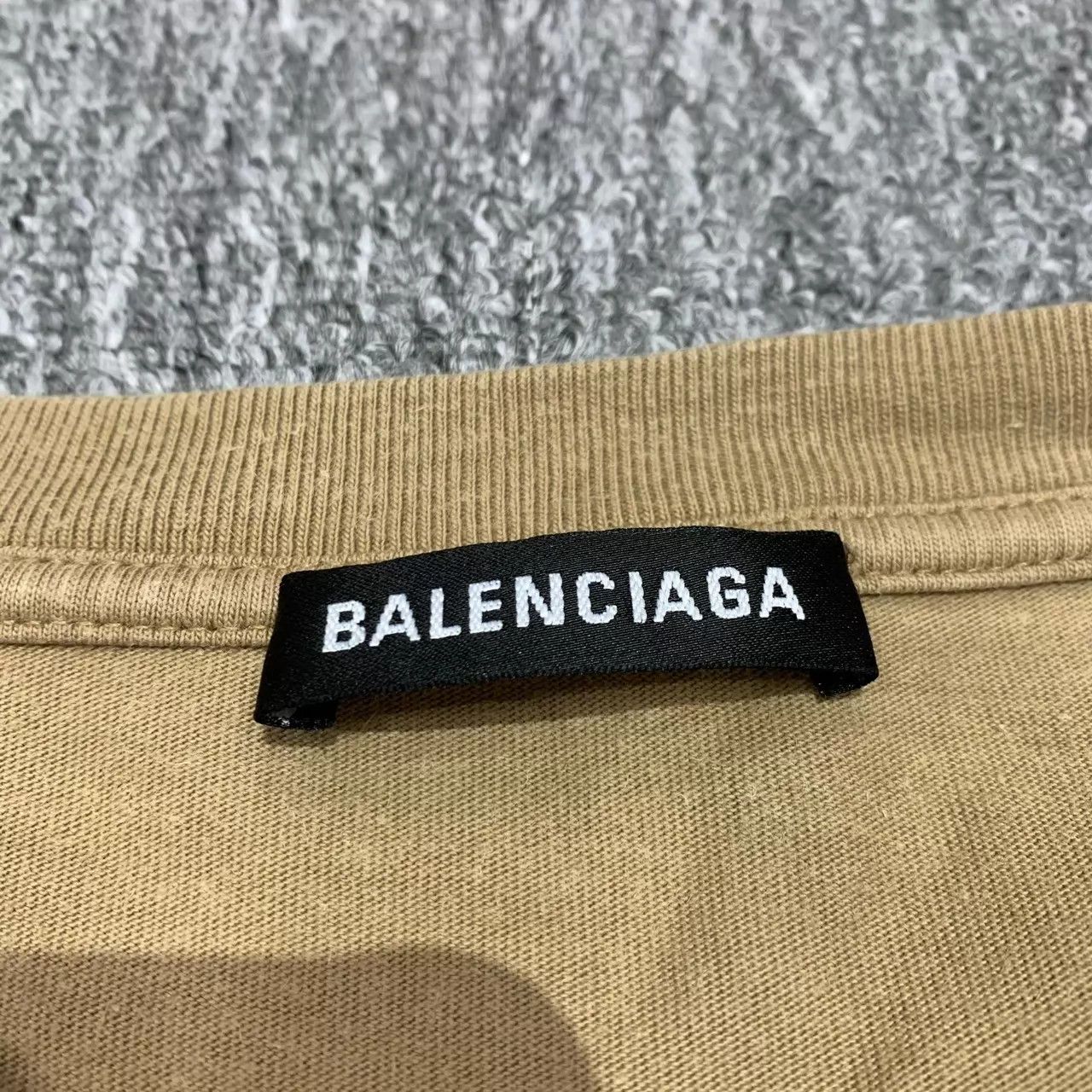 Balenciaga Balenciaga Khaki WheatCrown S/S Tee S 95New Size US S / EU 44-46 / 1 - 4 Thumbnail
