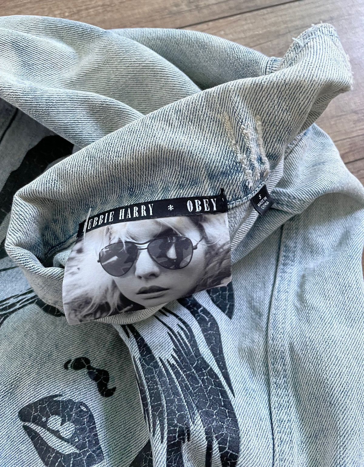 Obey Obey X Debbie Harry Oversized Washed Blue Denim Jacket Size US M / EU 48-50 / 2 - 7 Thumbnail