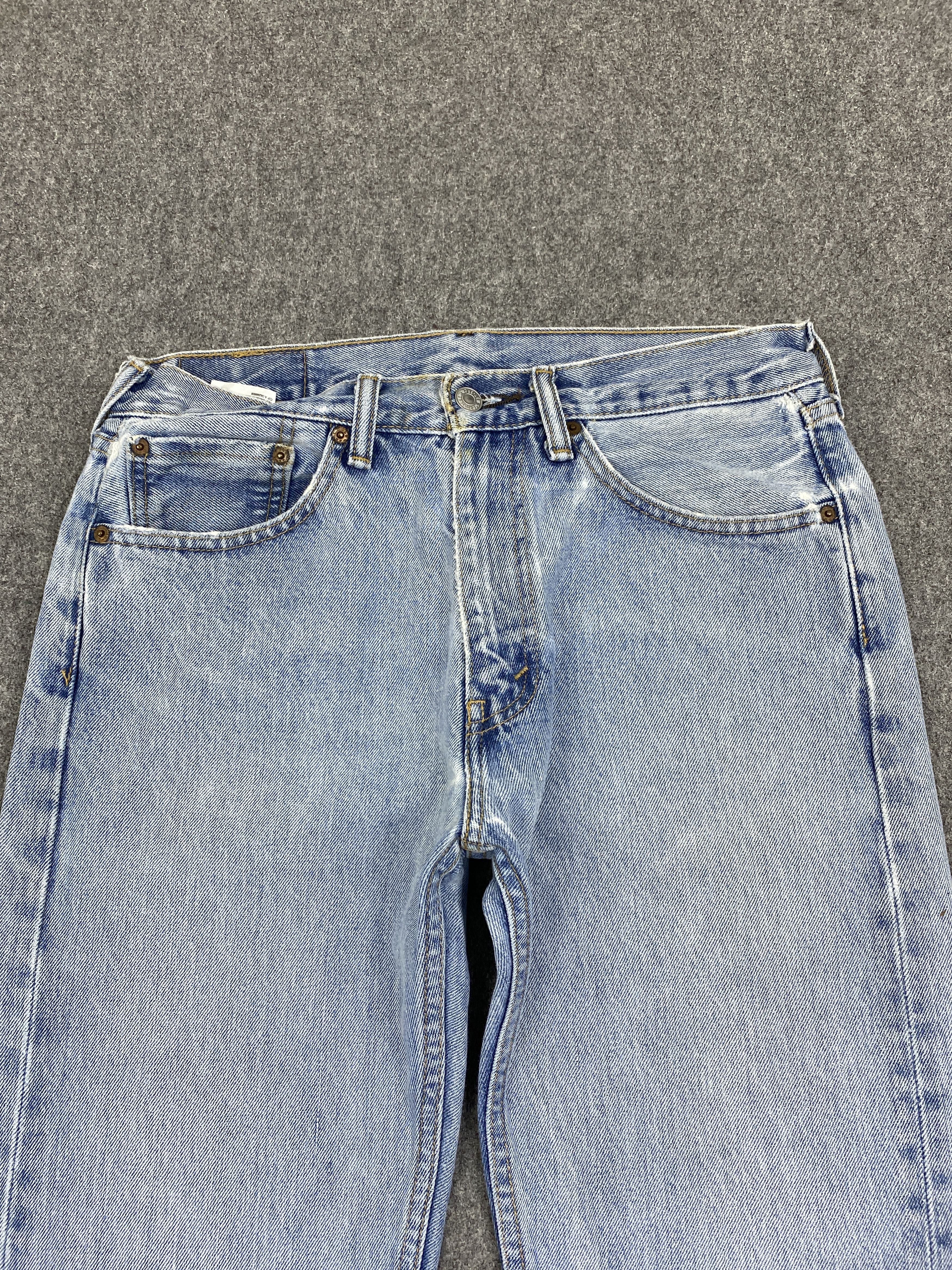 Levi's Vintage Levi's 501 Light Blue Jeans DP2769 Size US 32 / EU 48 - 2 Thumbnail