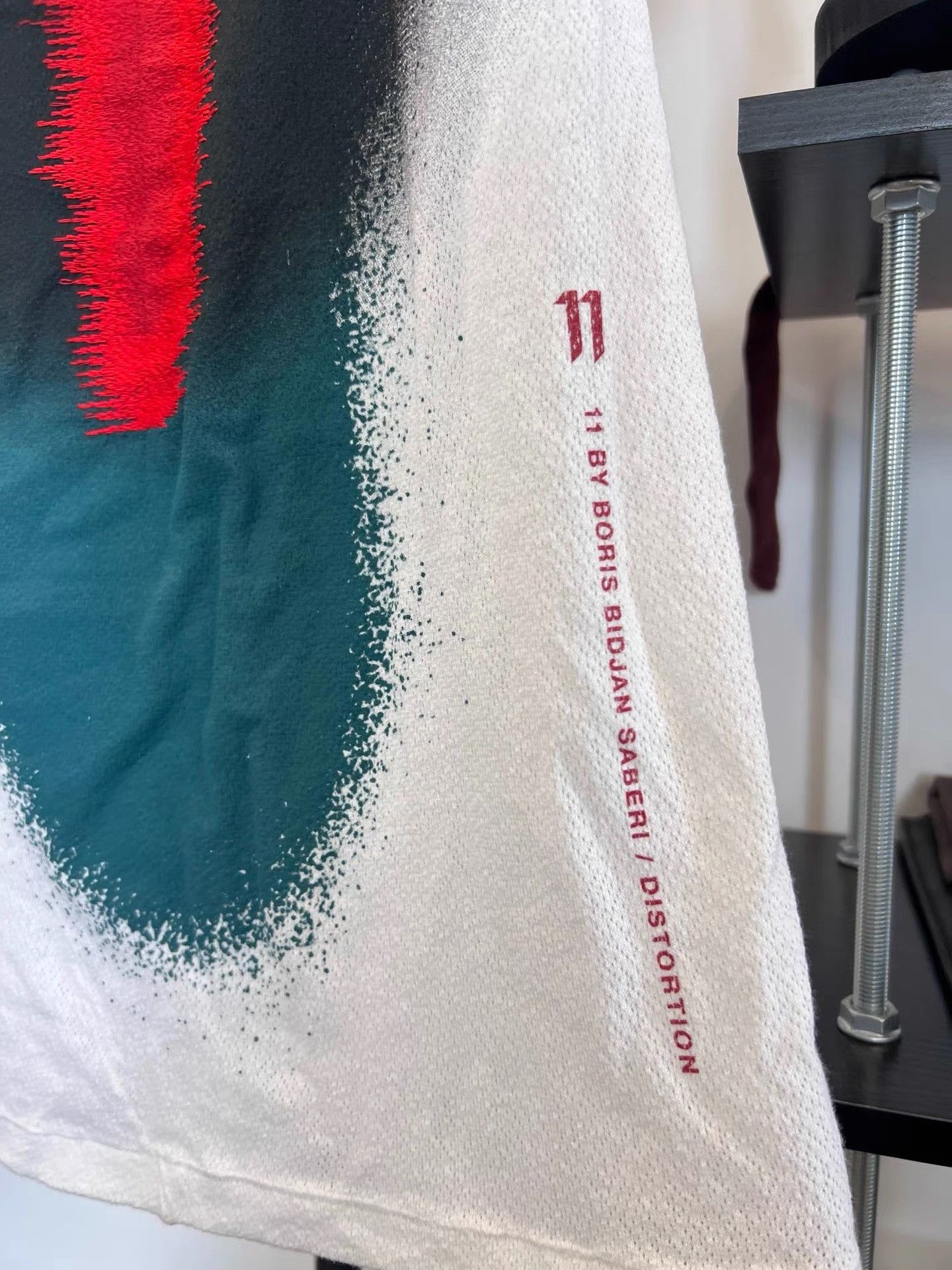 11 By Boris Bidjan Saberi 11by BBS Faded Embroidered T-Shirt K35 Size US XS / EU 42 / 0 - 5 Thumbnail