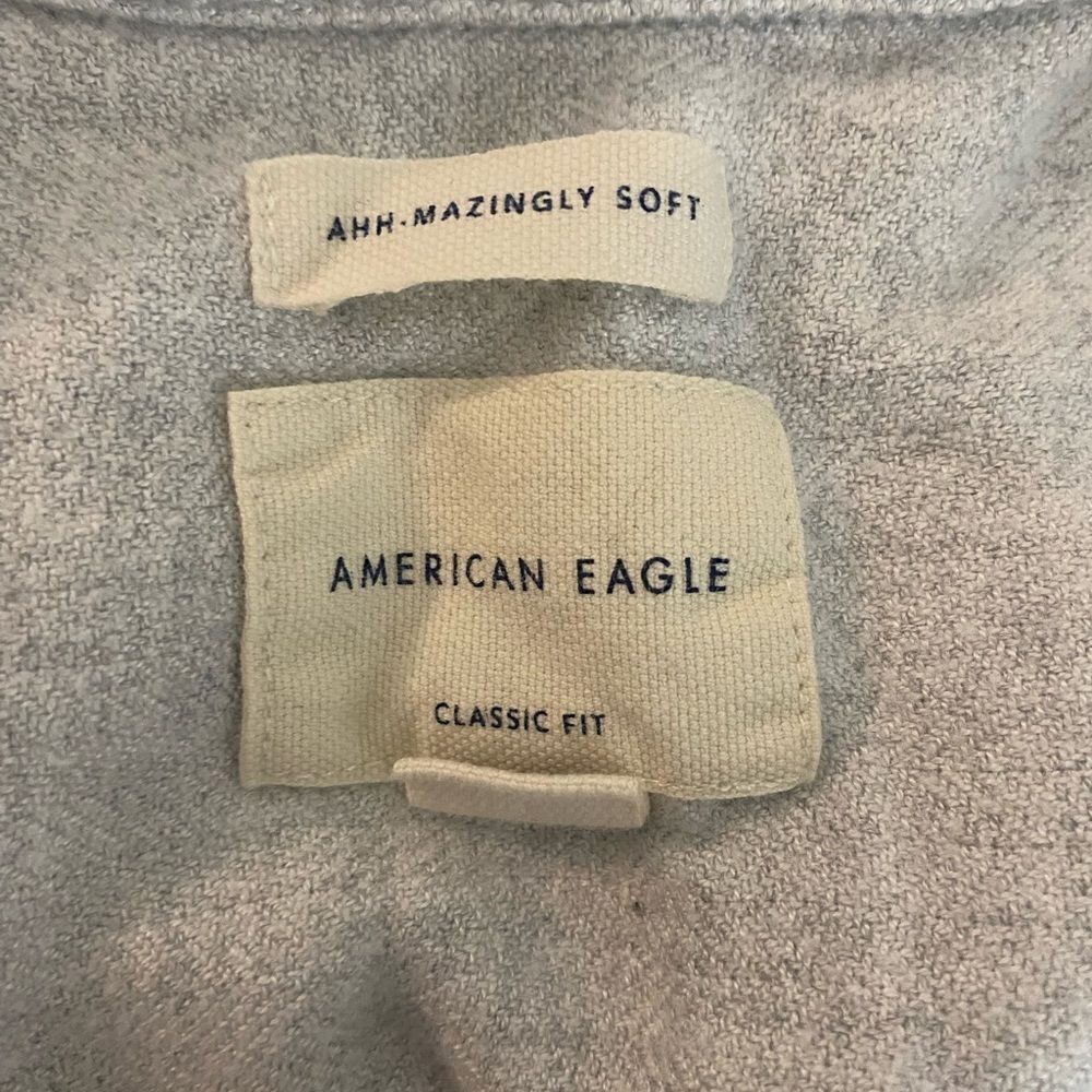American Eagle Outfitters American Eagle Gray Soft Button Down Shirt Women’s Size Smal Size S / US 4 / IT 40 - 4 Thumbnail