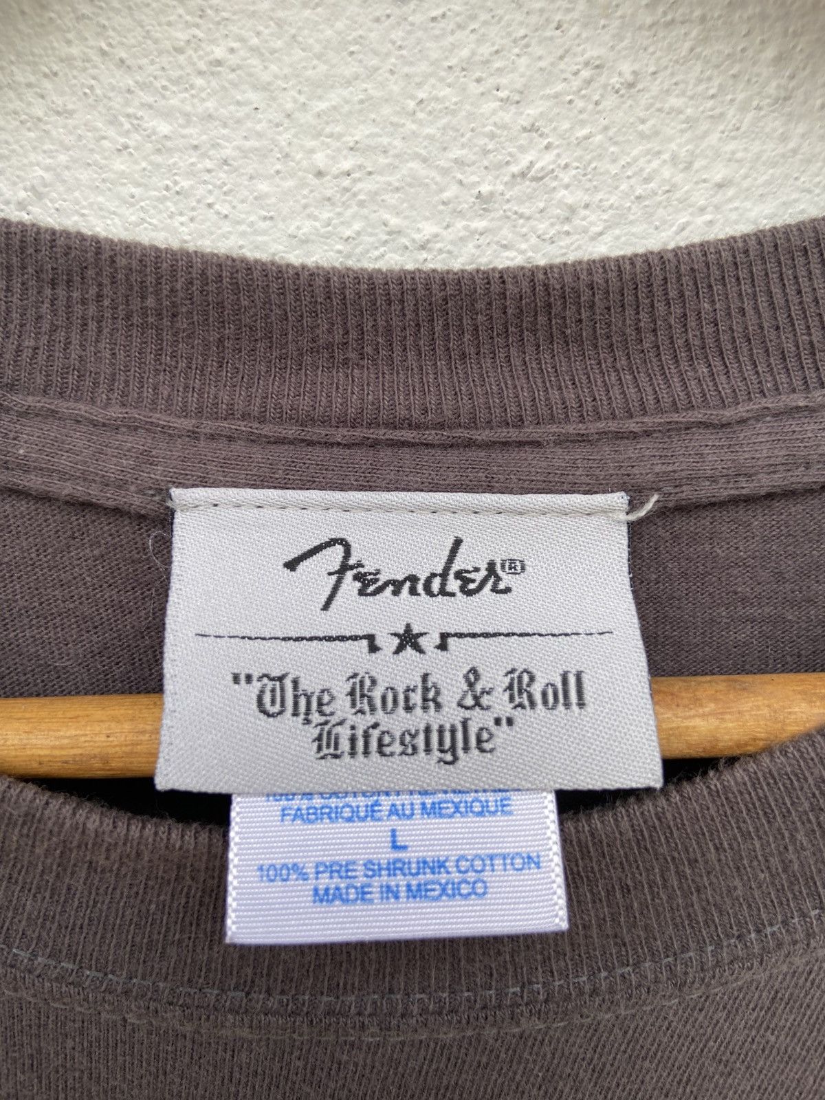 Fender 🔥 Vintage Fender t shirt skulls if six was nine rock n roll Size US L / EU 52-54 / 3 - 5 Thumbnail