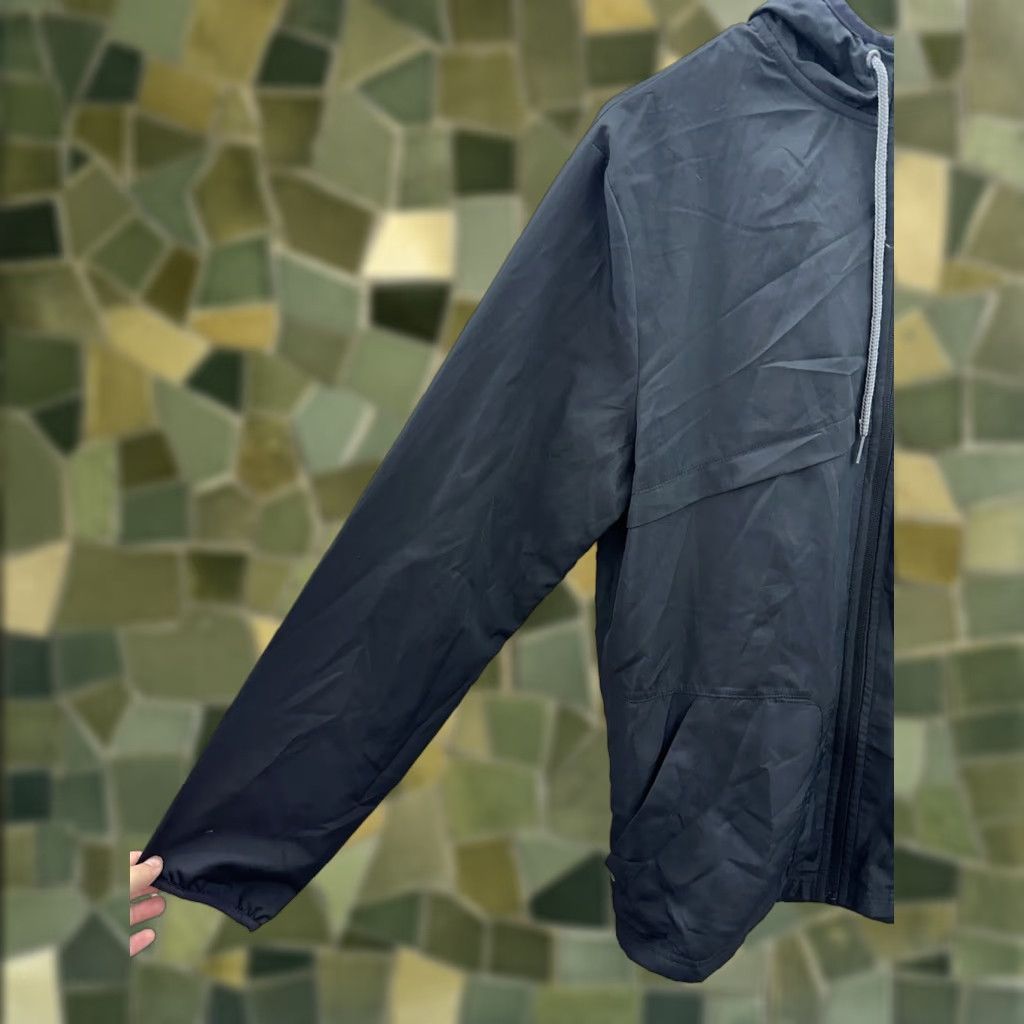 Athletic Works Athletic Works Mens Jacket Size Small Black Zip Up Hooded LightWeight Windbreaker Size US S / EU 44-46 / 1 - 1 Thumbnail