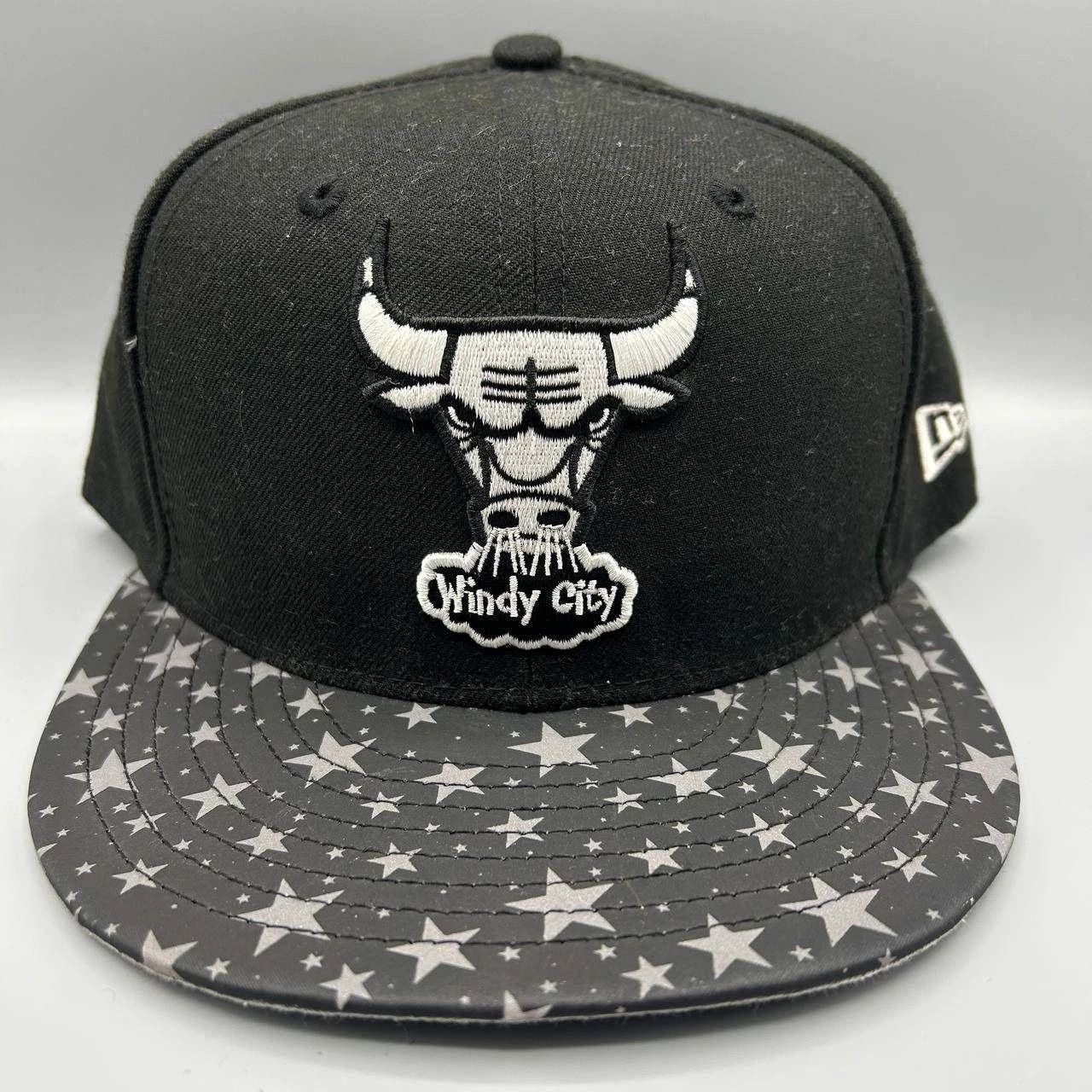 New Era Chicago Bulls Windy City Hat Men M-L Stars Snap Back Cap Size ONE SIZE - 1 Thumbnail