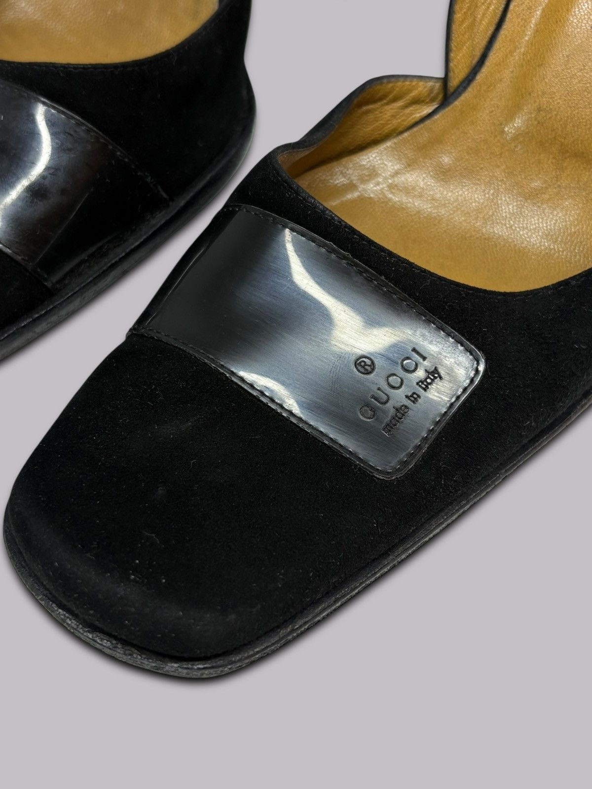 Gucci Vintage Gucci Tom Ford 2000s Rare D’Orsay Block Heel Suede Size US 9 / IT 39 - 13 Thumbnail